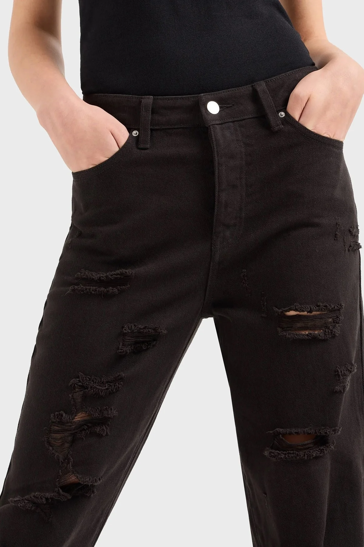 Armani Exchange J51 Yırtık Detaylı Tapered Fit Jeans Bayan Kot Pantolon 3DYJ51 Y1HRZ 1200 SİYAH - 4