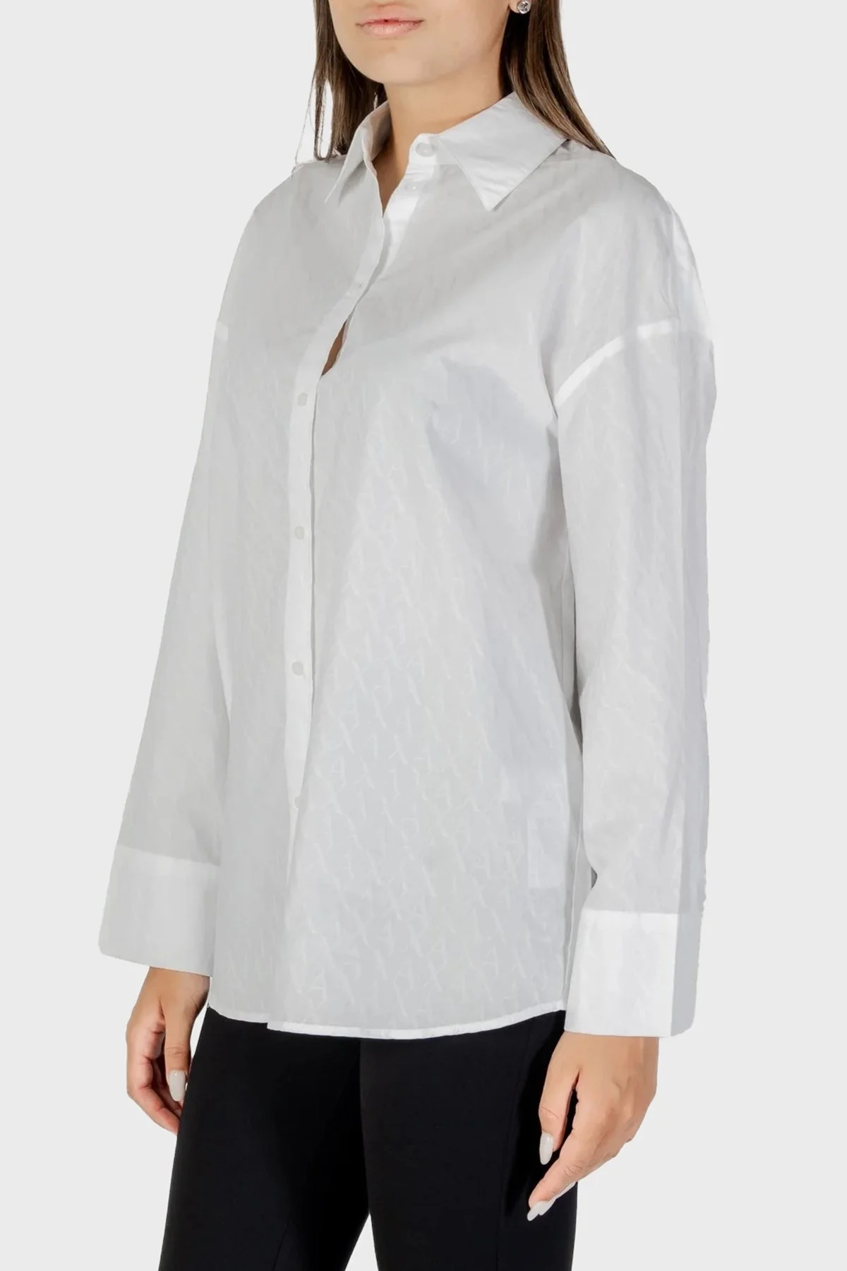 Armani Exchange Jakarlı Logo Baskılı Pamuklu Regular Fit Kent Yaka Bayan Gömlek XW001424 AF16631 U0002 BEYAZ - 3