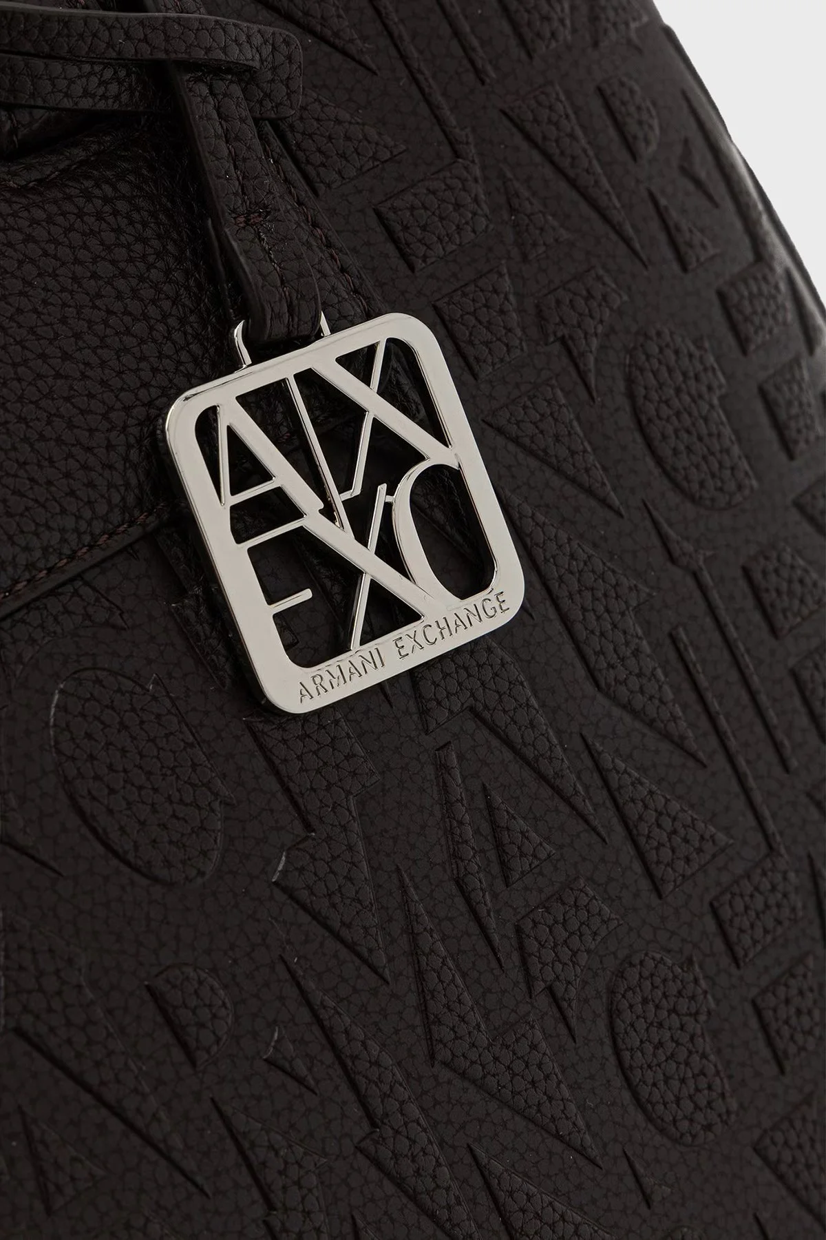 Armani Exchange Kabartma Logolu Çıkarılabilir Askılı Kadın Çanta XW001222 AF15774 U6032 Kahve - 4