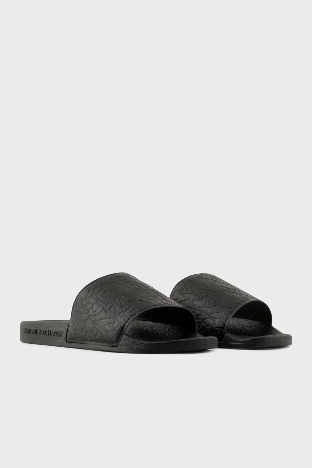 Armani Exchange Kabartma Logolu Düz Erkek Terlik XUP004 XV680 00002 SİYAH - 2
