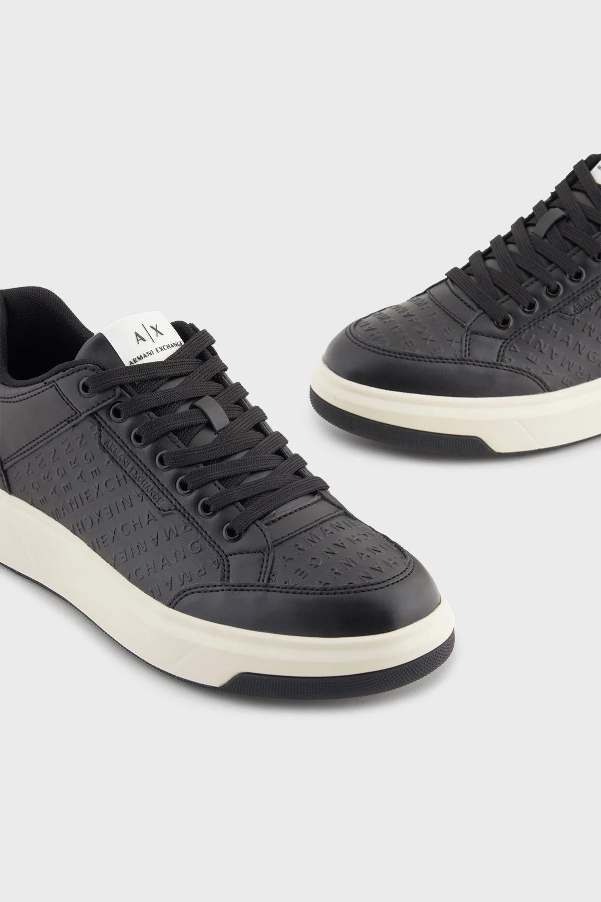 Armani Exchange Kabartma Logolu Sneaker Erkek Ayakkabı XM001722 AF17537 UC001 SİYAH - 4