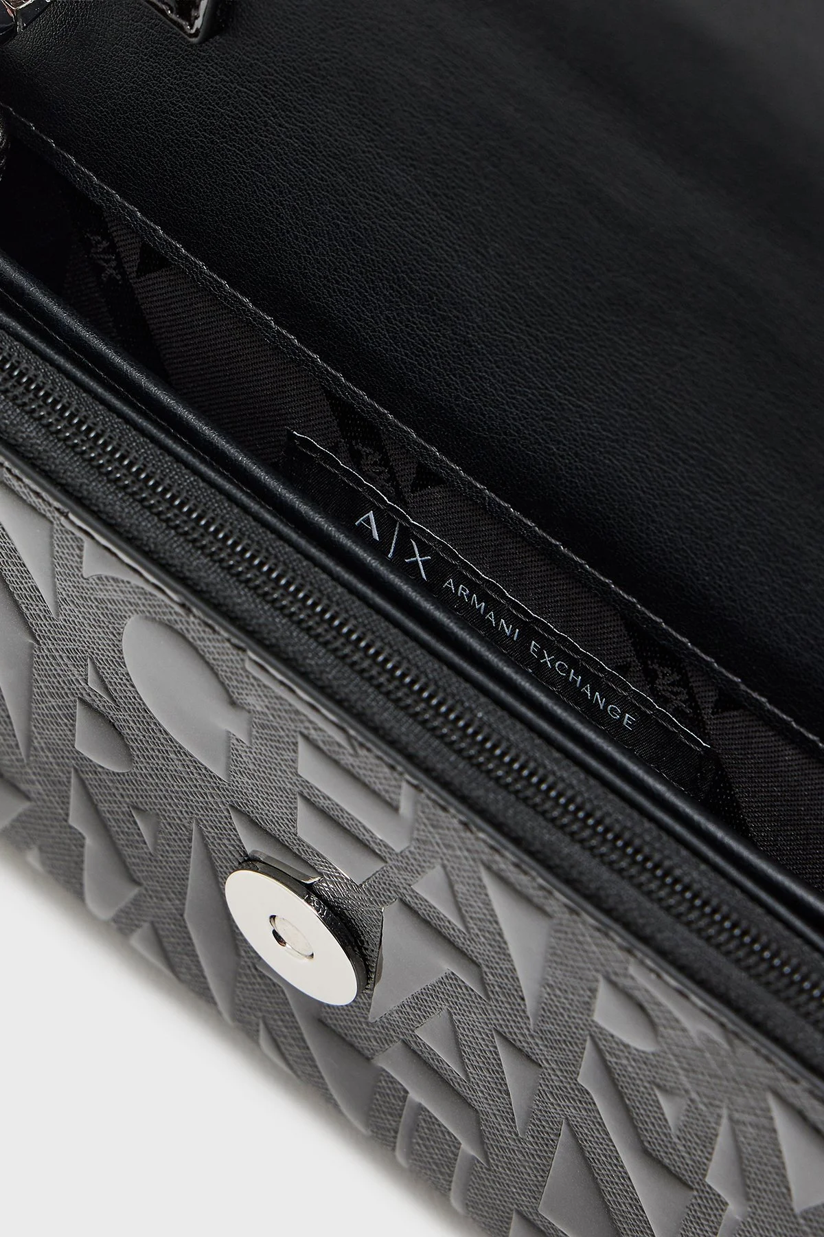 Armani Exchange Kabartma Logolu Zincir Askılı Mini Kadın Çanta XW000358 AF17290 UC001 SİYAH - 4