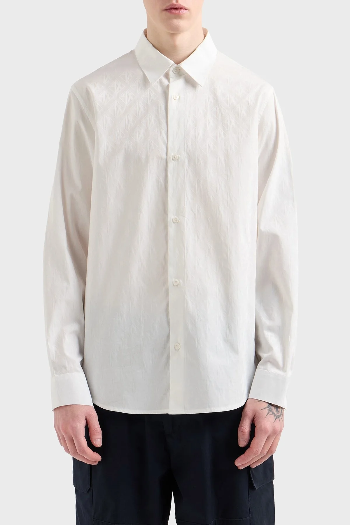 Armani Exchange Kabartmalı Logo Baskılı Pamuklu Regular Fit Kent Yaka Erkek Gömlek XM000197 AF12179 U0009 BEYAZ - 6