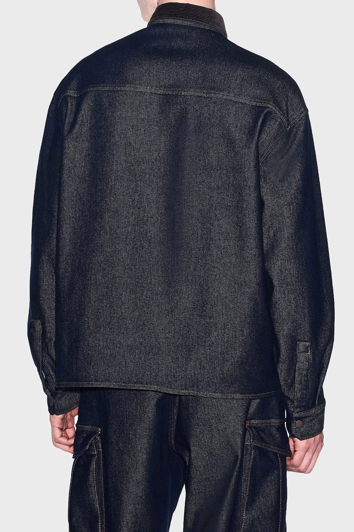 Armani Exchange Kadife Detaylı Pamuklu Oversize Kot Erkek Gömlek XM003402 AF27235 MB001 Mavi - 3