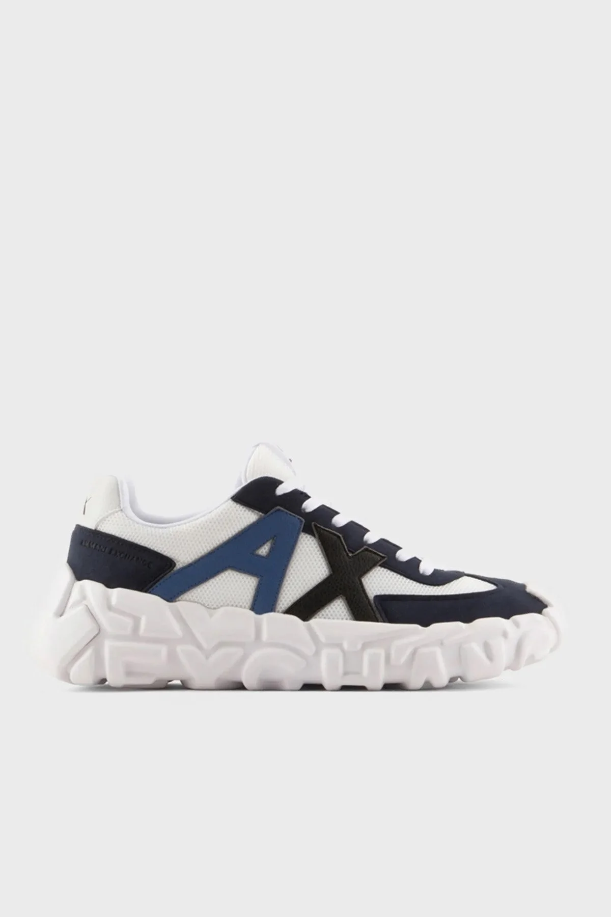 Armani Exchange Kalın Kabartmalı Logolu Spor Erkek Ayakkabı XUX153 XV611 S522 BEYAZ-LACİVERT - 1