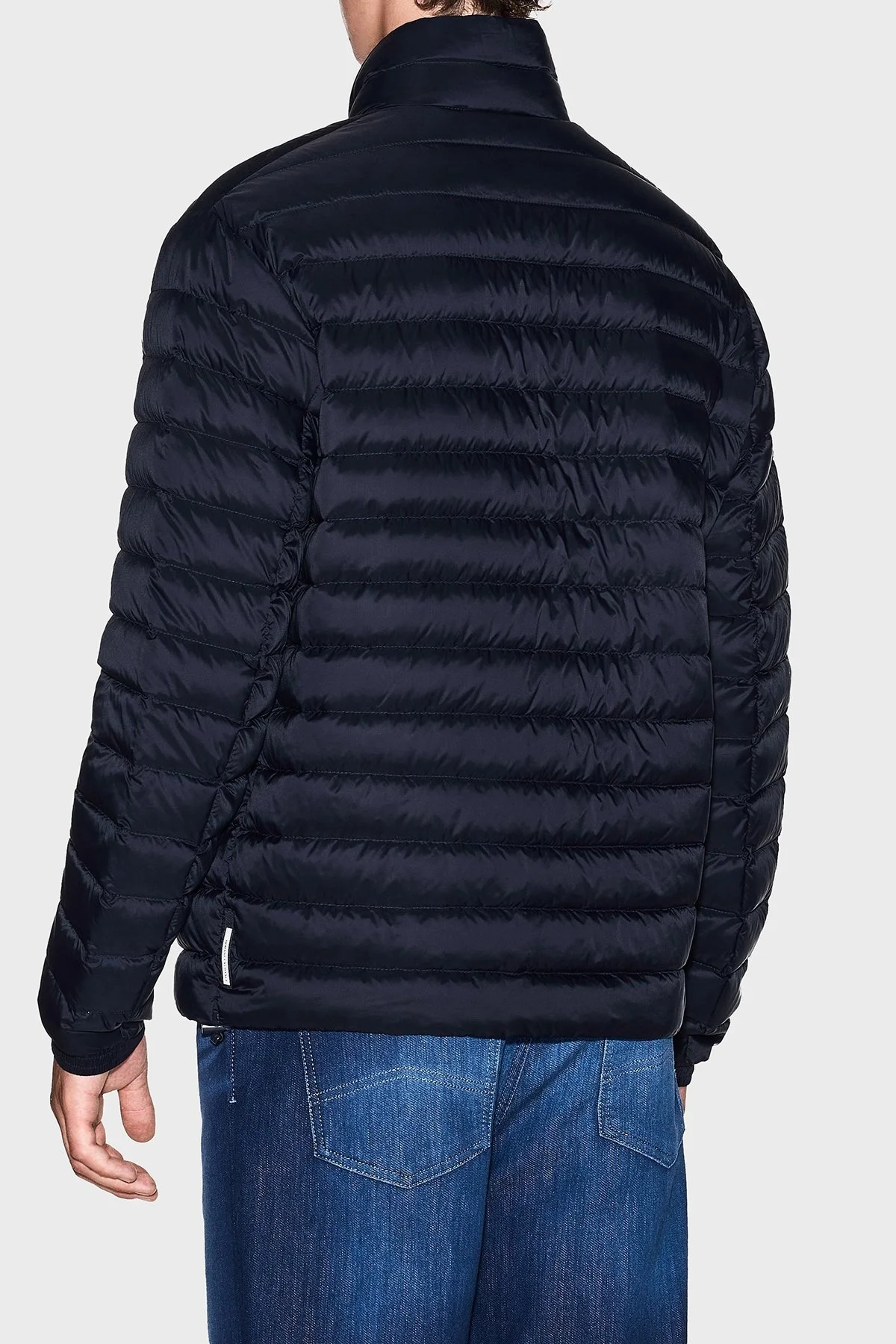 Armani Exchange Kapitoneli Kuş Tüyü Dolgulu Regular Fit Dik Yaka Şişme Erkek Mont XM001919 AF16927 UB101 LACİVERT - 3