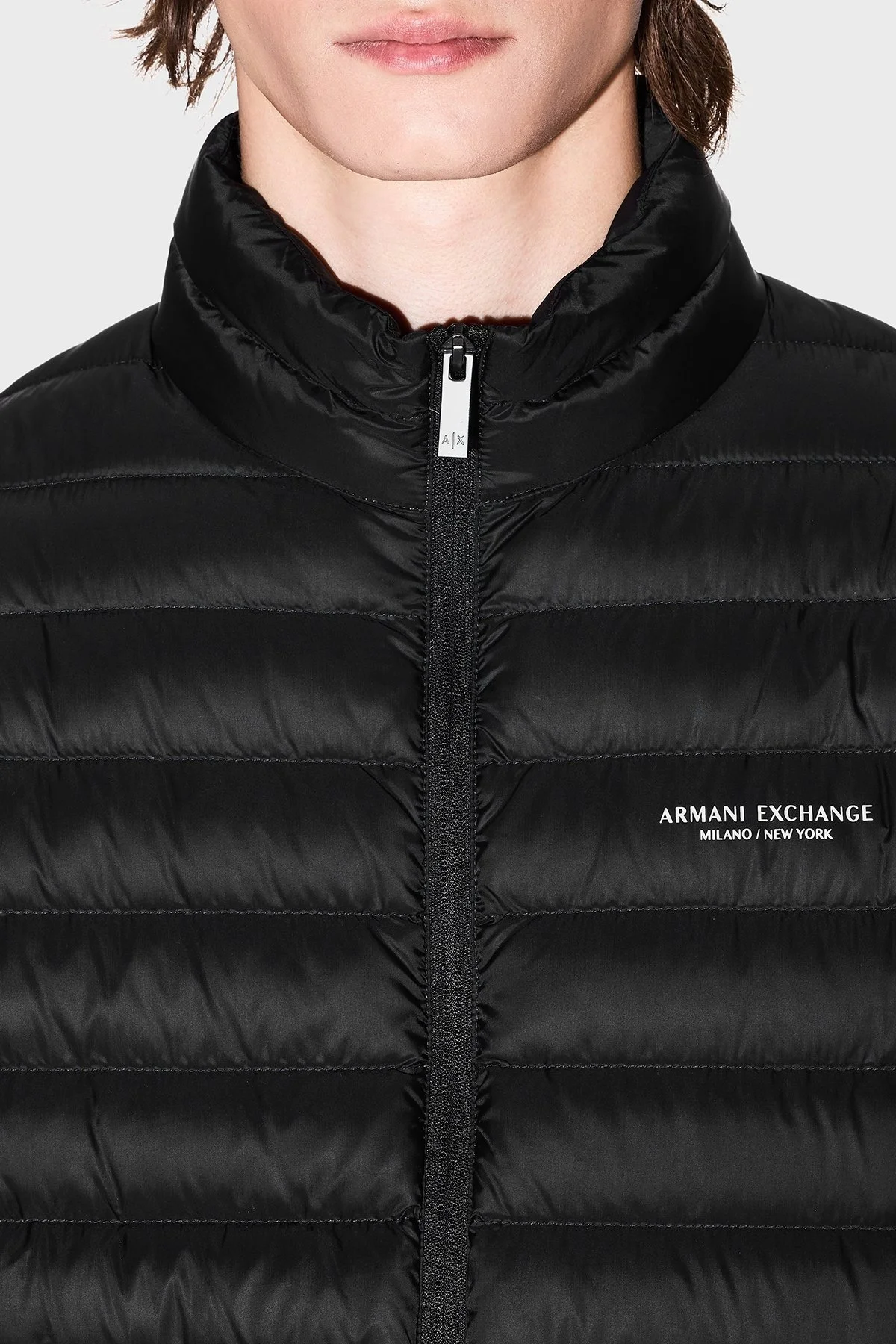 Armani Exchange Kapitoneli Kuş Tüyü Dolgulu Regular Fit Dik Yaka Şişme Erkek Mont XM001919 AF16927 UC001 SİYAH - 4