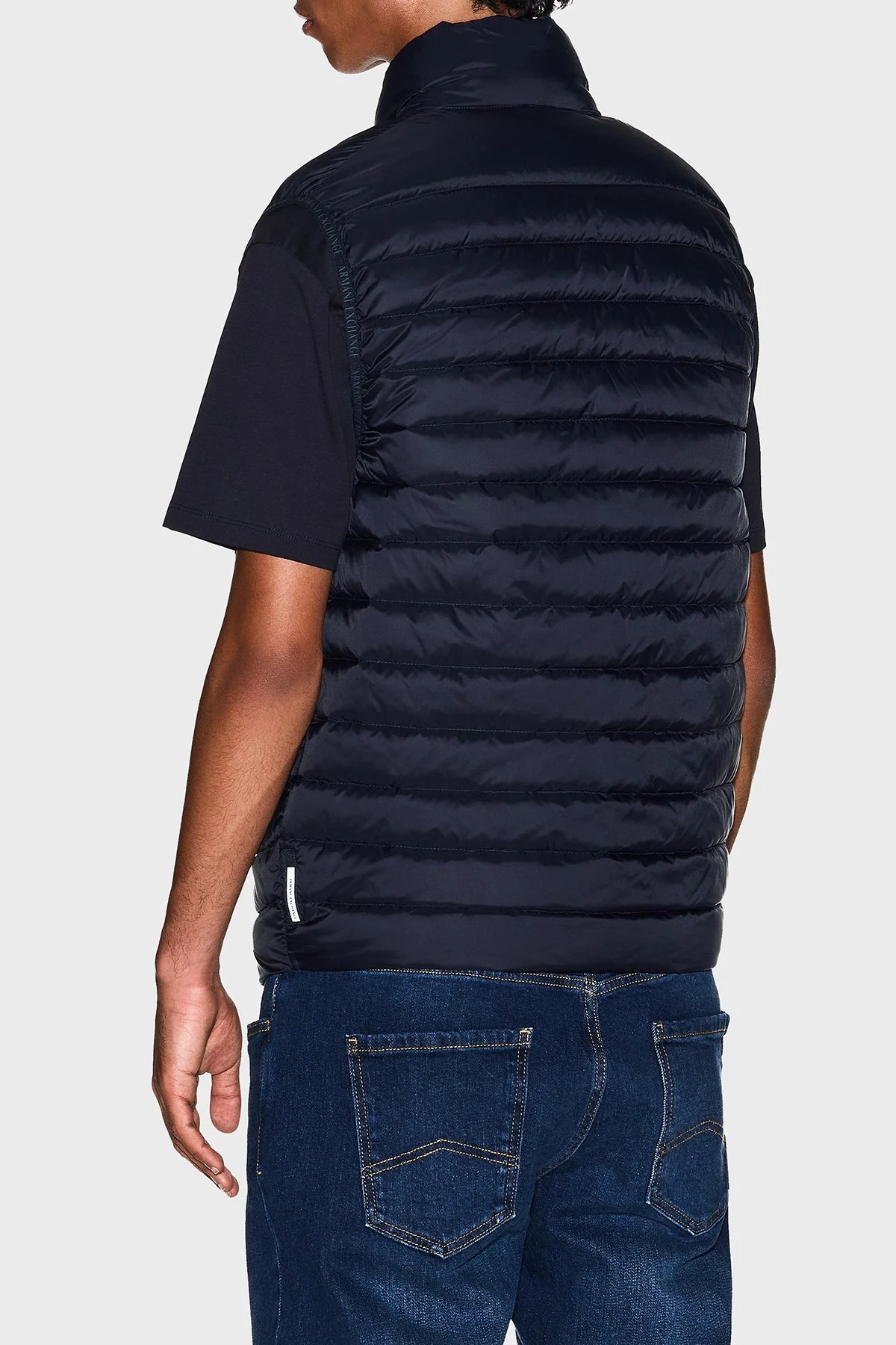 Armani Exchange Kapitoneli Kuş Tüyü Dolgulu Şişme Erkek Yelek XM001576 AF16927 UB101 LACİVERT - 3
