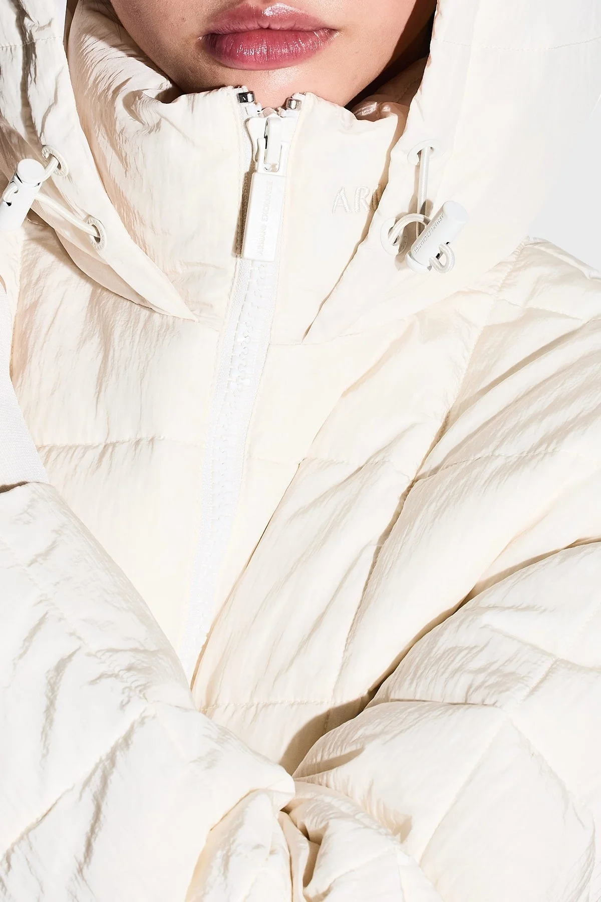 Armani Exchange Kapitoneli Regular Fit Kapüşonlu Bayan Mont XW000650 AF16207 U1003 EKRU - 4