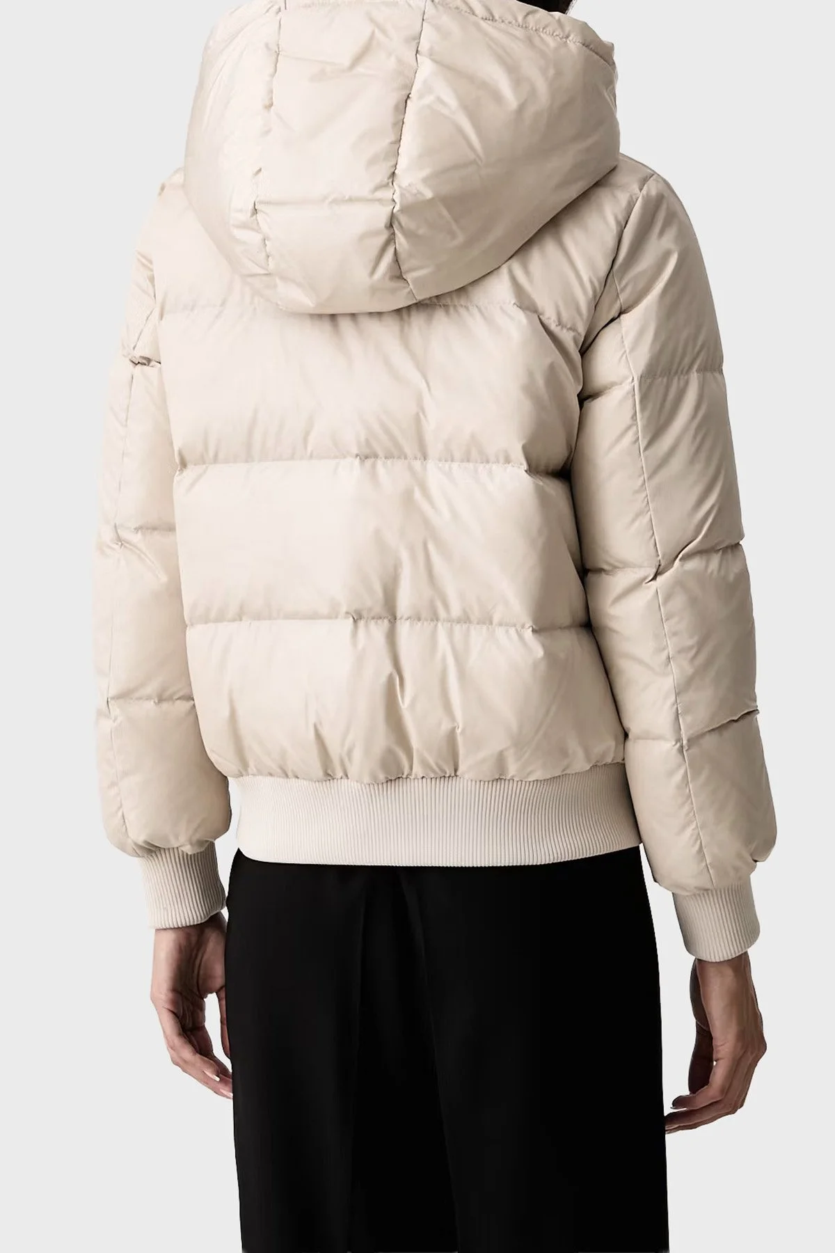 Armani Exchange Kapitoneli Regular Fit Kapüşonlu Yaka Kadın Mont XW000228 AF12286 U1039 Ekru - 3