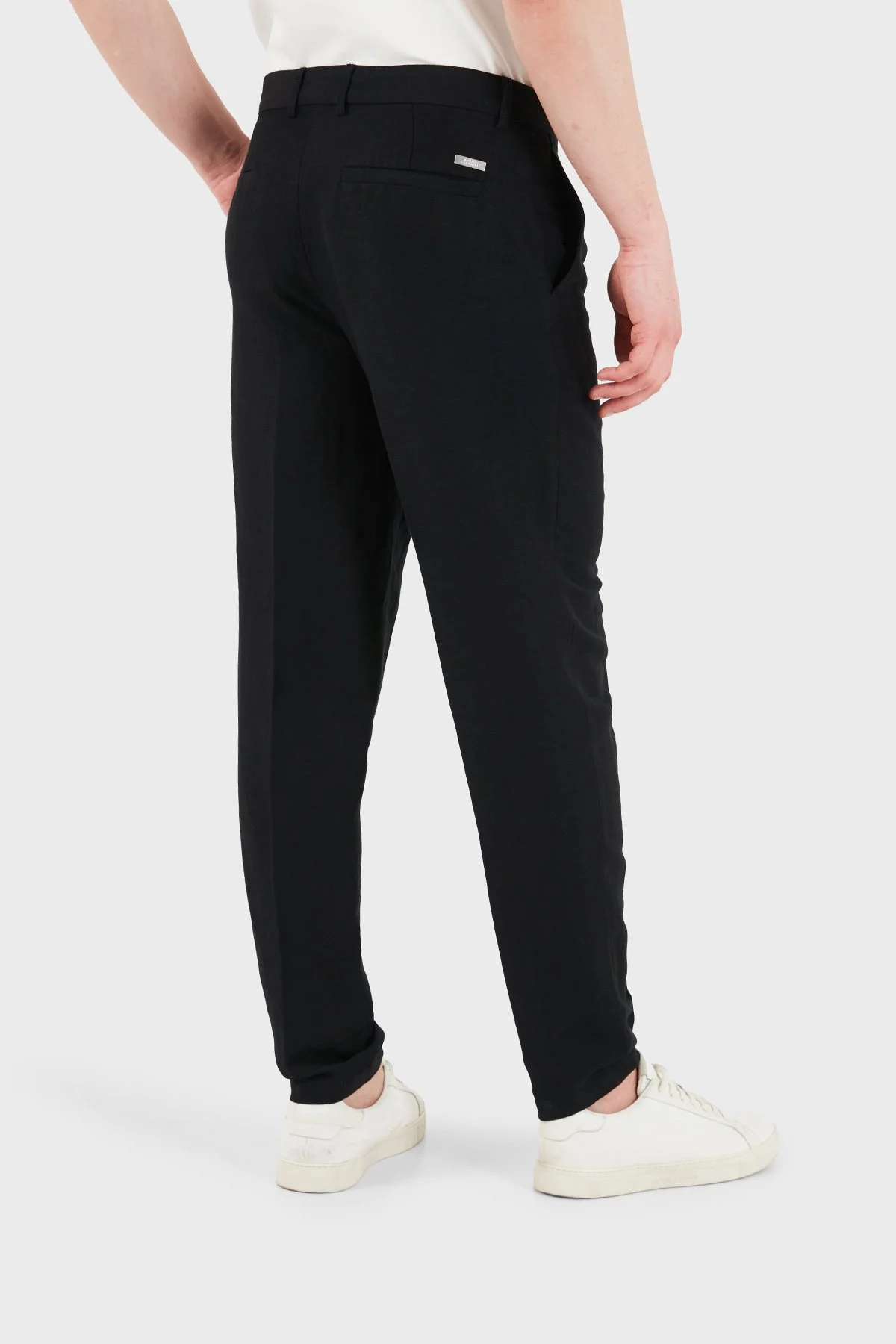 Armani Exchange Keten Karışımlı Yüksek Bel Regular Fit Erkek Pantolon 8NZP15 ZNFNZ 1200 SİYAH - 3