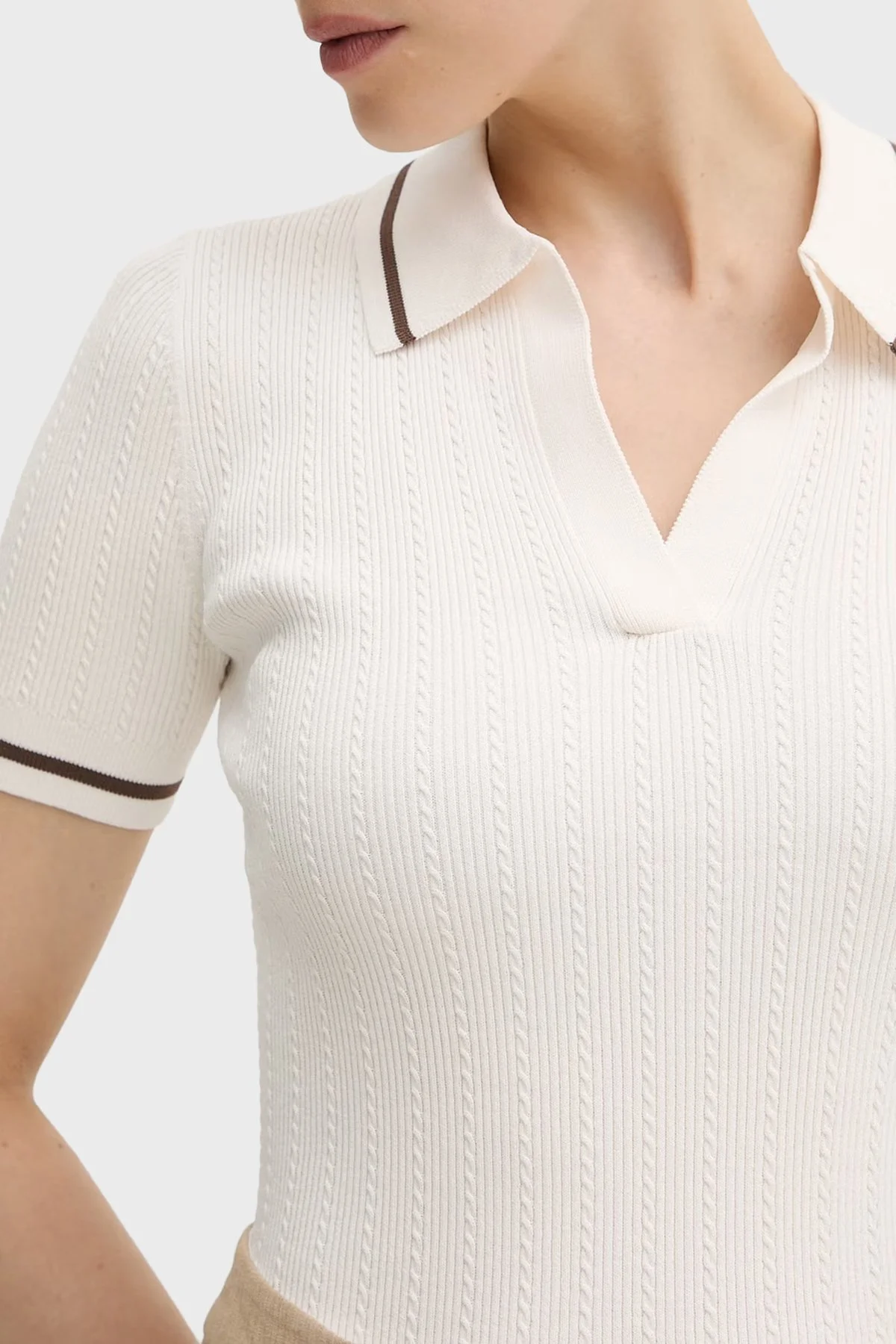 Armani Exchange Kontrast Kenar Süslemeli Kadın Polo XW001897 AF10352 U1003 Ekru - 5