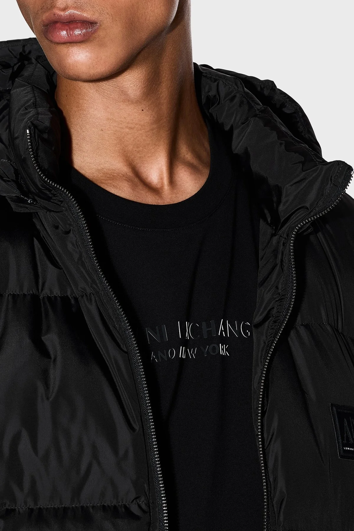 Armani Exchange Kuş Tüyü Dolgulu Çıkarılabilir Kapüşonlu Şişme Erkek Mont XM000348 AF12286 UC001 SİYAH - 4