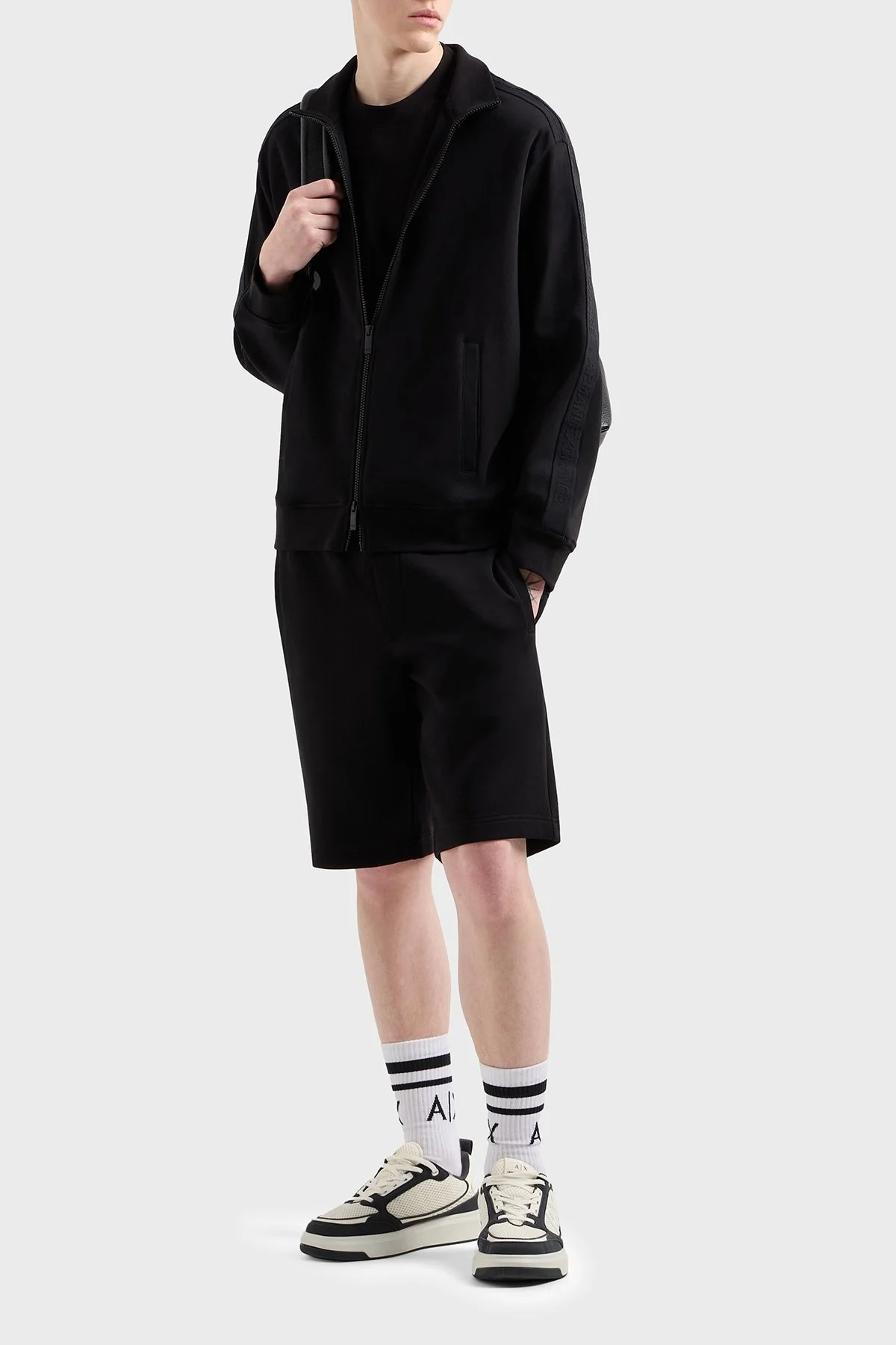 Armani Exchange Logo Baskılı % 100 Pamuk Regular Fit Dik Yaka Erkek Sweat XM000311 AF10365 UC001 SİYAH - 7