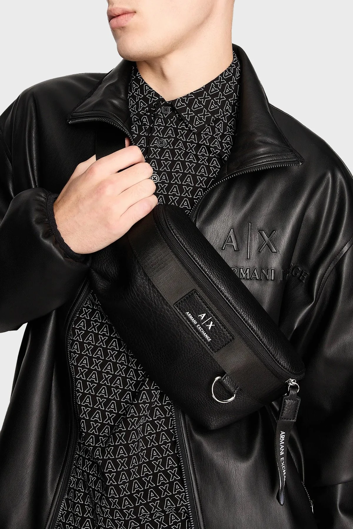 Armani Exchange Logo Baskılı Ayarlanabilir Omuz Askıllı Erkek Bel Çantası 952565 3F867 00020 SİYAH - 2