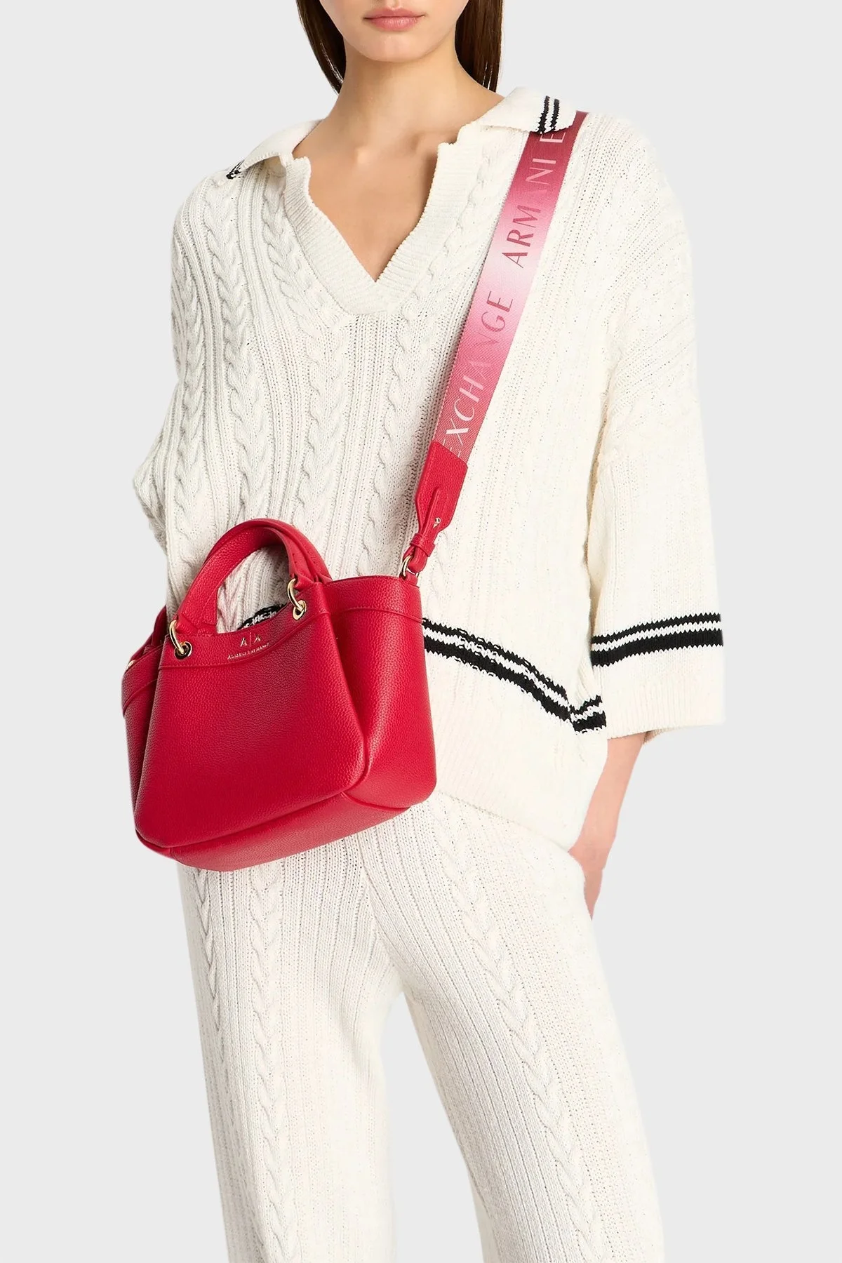 Armani Exchange Logo Baskılı Çıkarılabilir Omuz Askılı Bayan Çanta 942927 CC783 22775 KIRMIZI - 2
