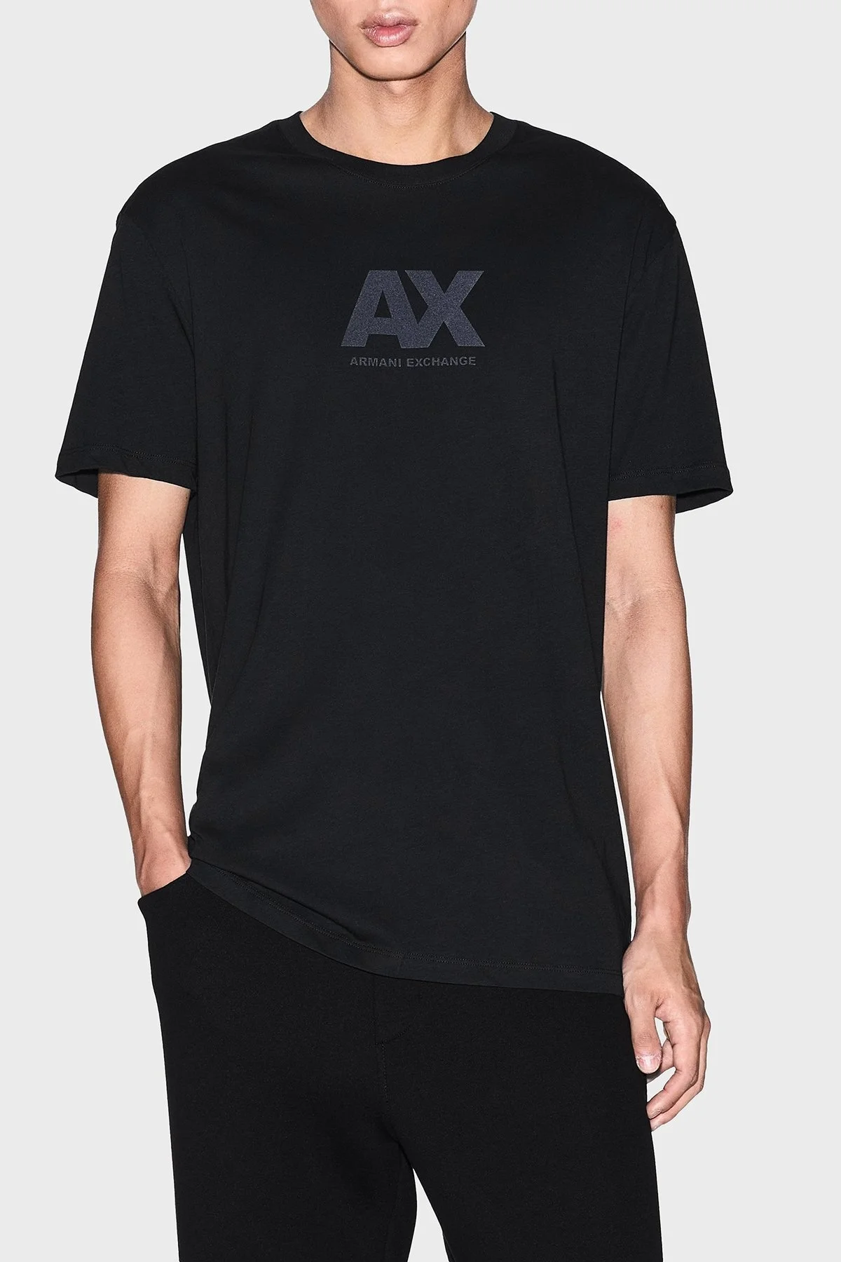 Armani Exchange Logo Baskılı Pamuklu Regular Fit Bisiklet Yaka Erkek T Shirt XM001403 AF16432 UC001 SİYAH - 1