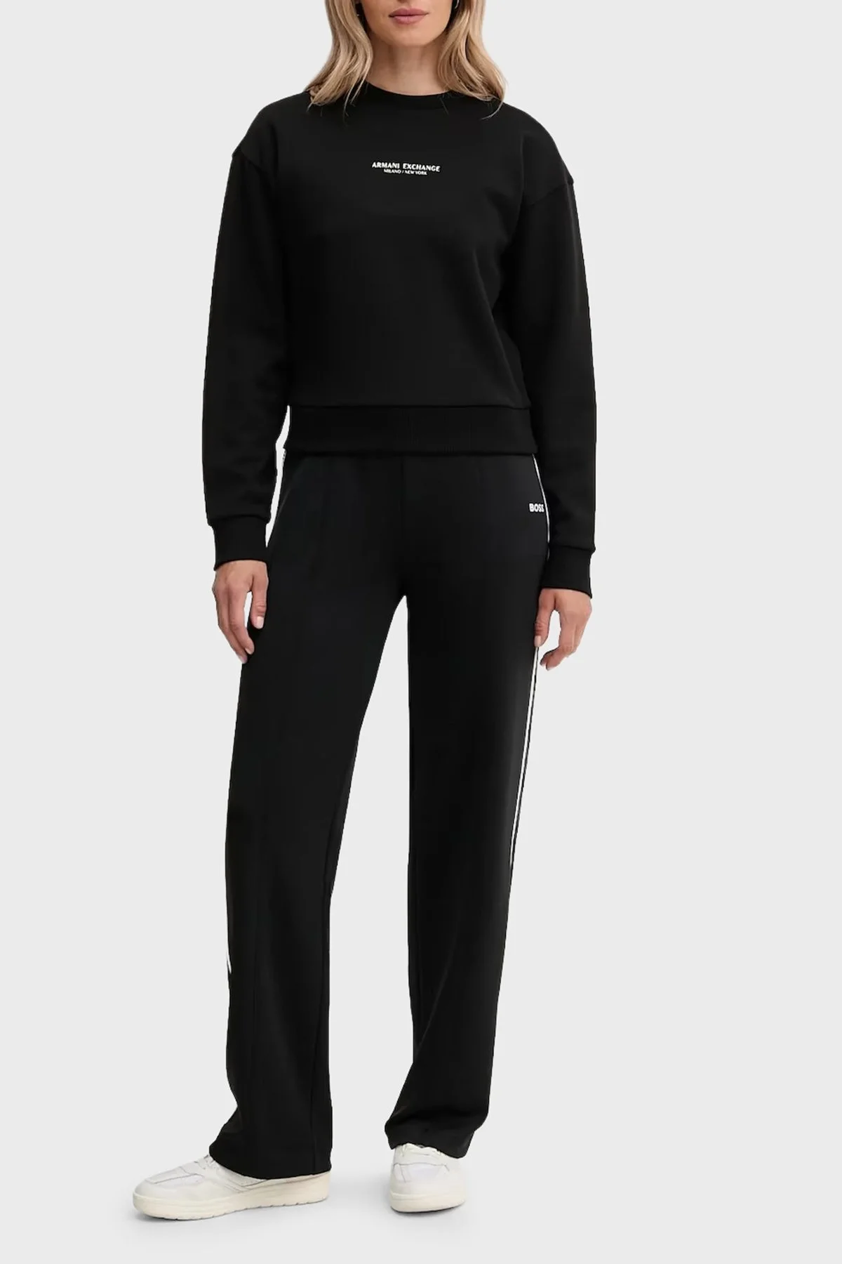 Armani Exchange Logo Baskılı Pamuklu Relaxed Fit Bisiklet Yaka Crop Bayan Sweat XW001451 AF10830 MC021 SİYAH-GOLD - 2