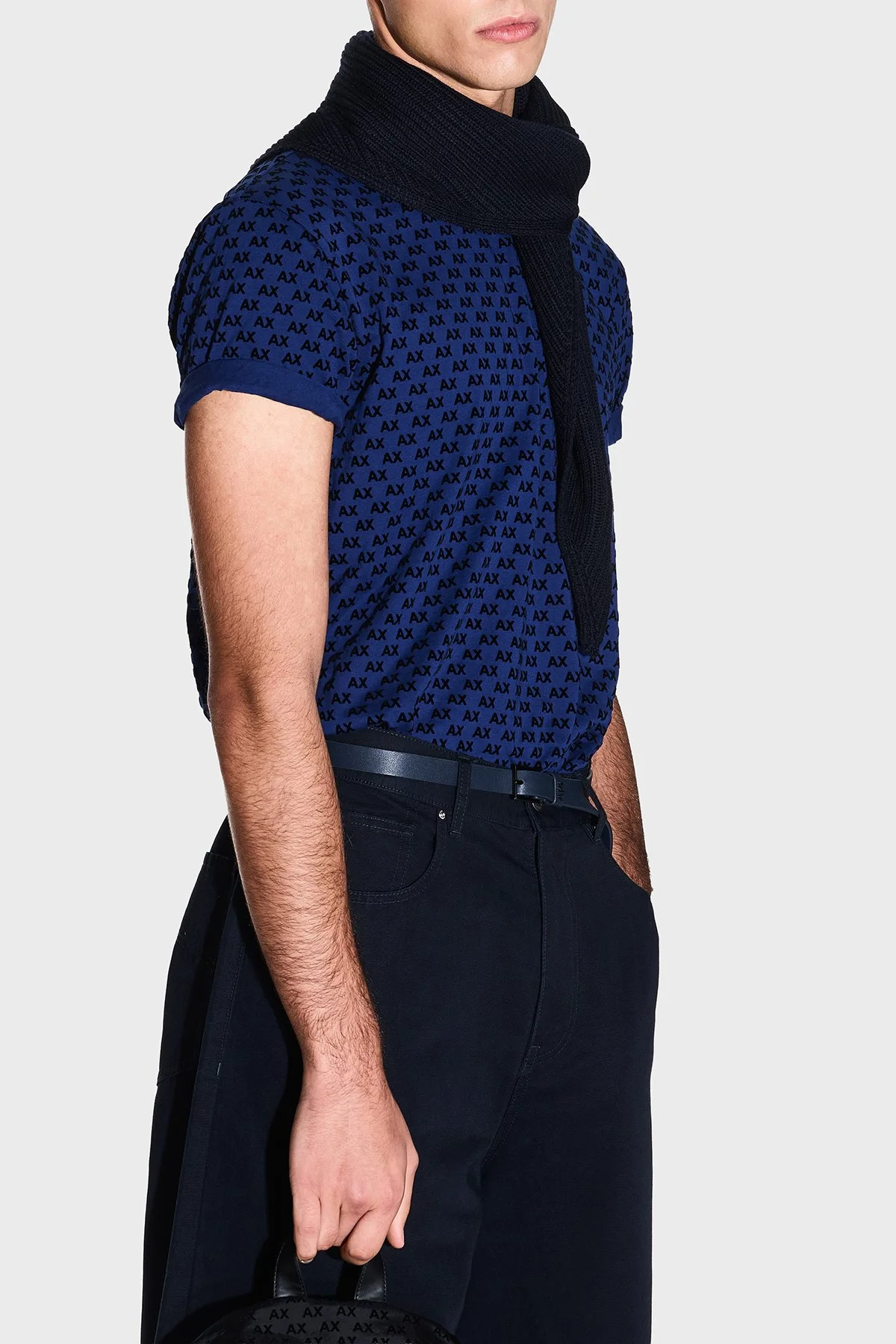 Armani Exchange Logolu % 100 Pamuk Bisiklet Yaka Erkek T Shirt XM003079 AF10356 MB036 Mavi-siyah - 1