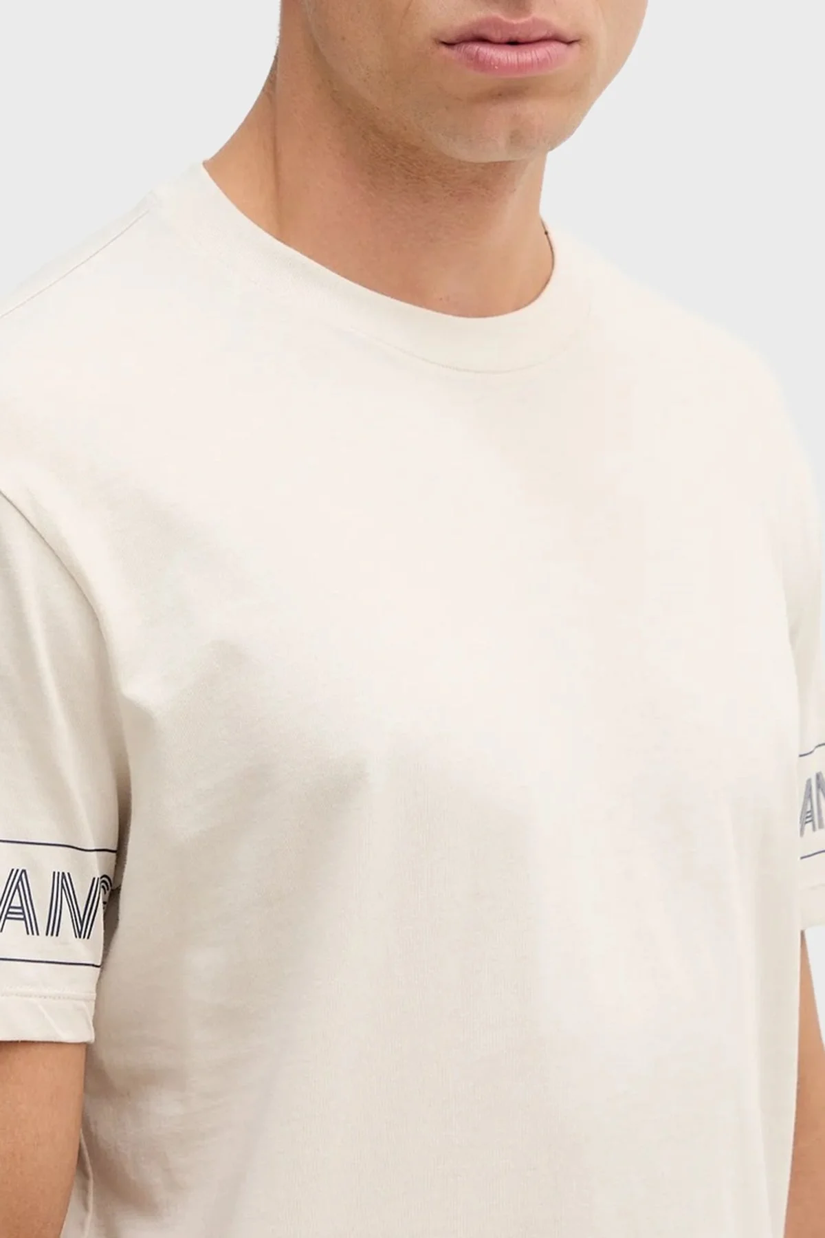 Armani Exchange Logolu % 100 Pamuk Regular Fit Bisiklet Yaka Erkek T Shirt XM001437 AF10356 U1013 BEJ - 4