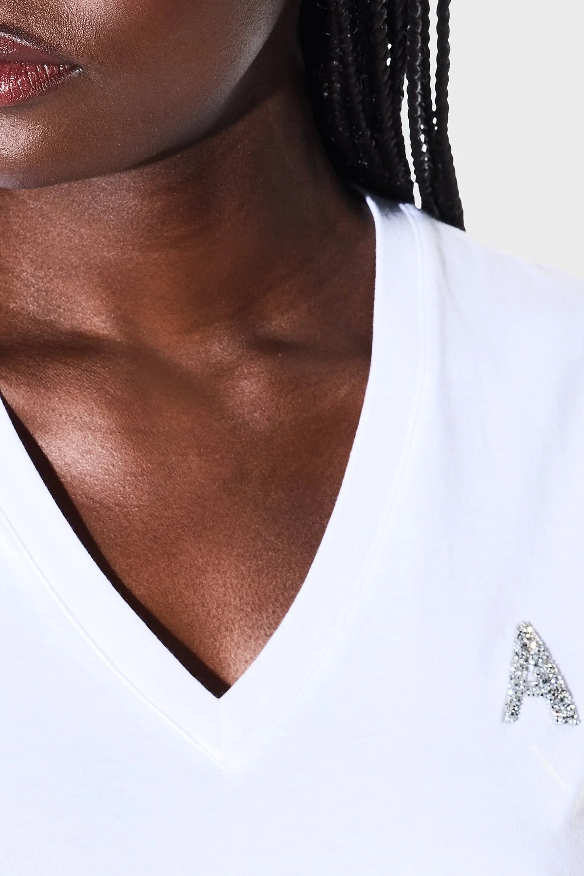 Armani Exchange Logolu % 100 Pamuk Regular Fit V Yaka Bayan T Shirt XW002330 AF10356 U0002 BEYAZ - 4