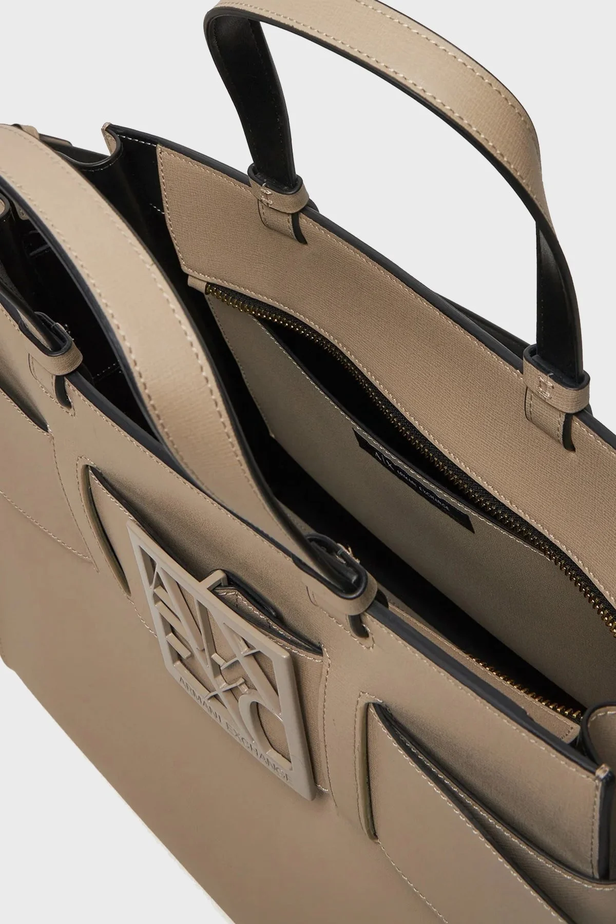 Armani Exchange Logolu Ayarlanabilir Askılı Bayan Çanta 942689 0A874 14349 BEJ - 4