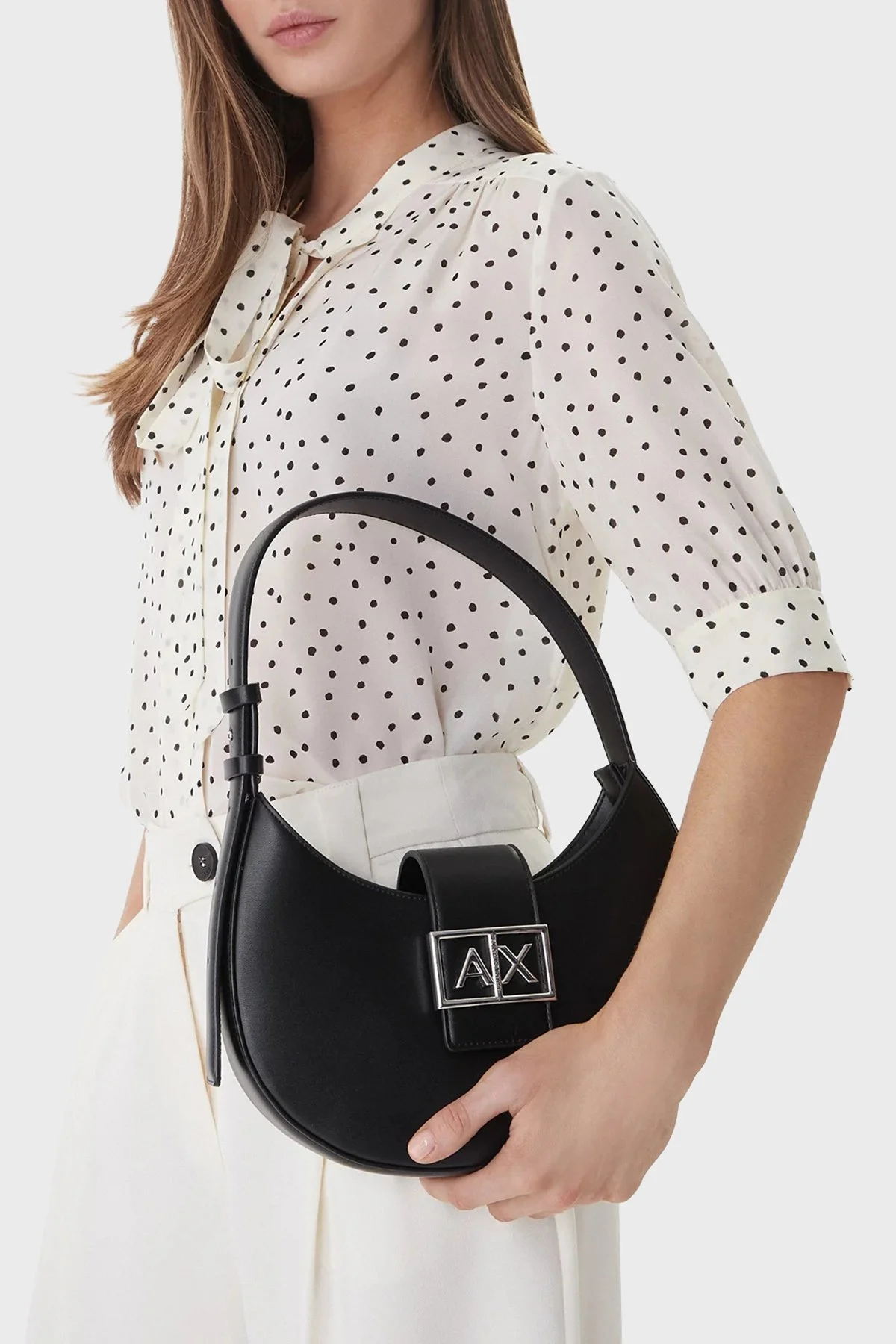 Armani Exchange Logolu Ayarlanabilir Askılı Bayan Çanta XW002565 AF12039 UC001 SİYAH - 2