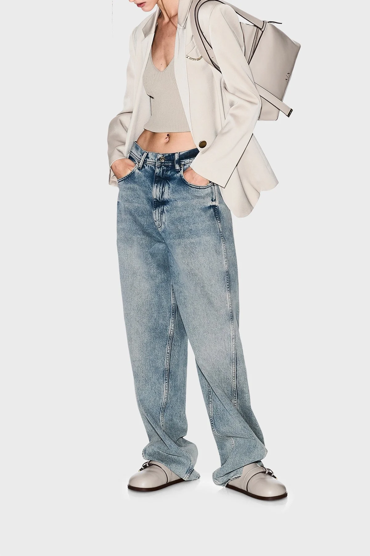 Armani Exchange Logolu Ayarlanabilir Askılı Bayan Çanta XW002604 AF19902 U6223 BEJ - 2