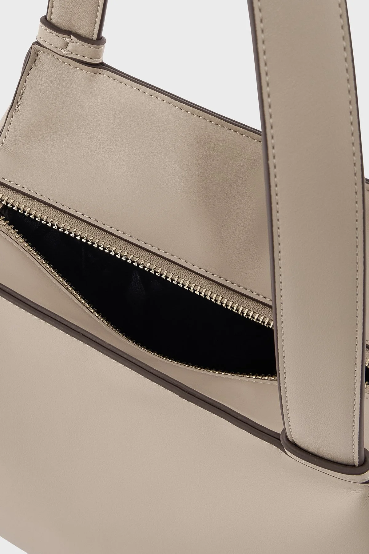 Armani Exchange Logolu Ayarlanabilir Askılı Bayan Çanta XW002604 AF19902 U6223 BEJ - 6