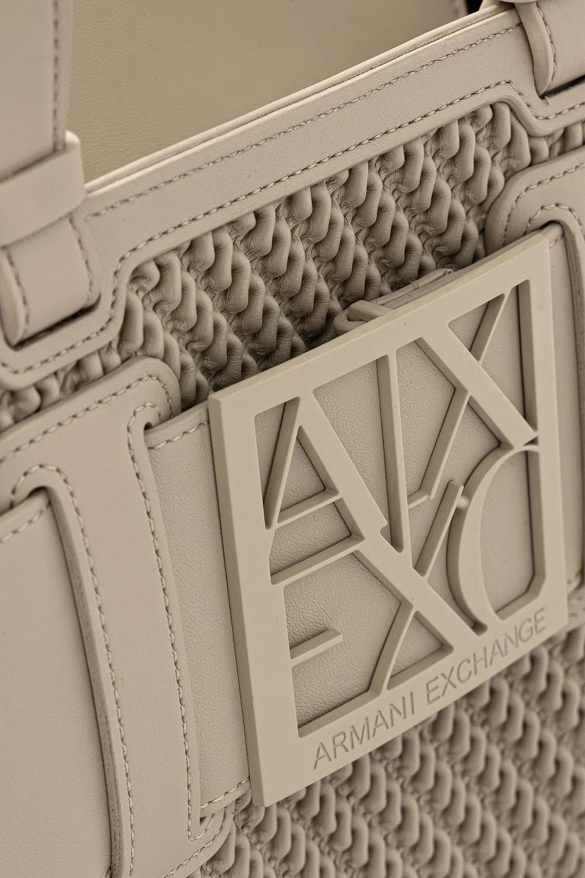 Armani Exchange Logolu Ayarlanabilir Askılı Kadın Çanta XW000392 AF26444 M6172 Bej - 4