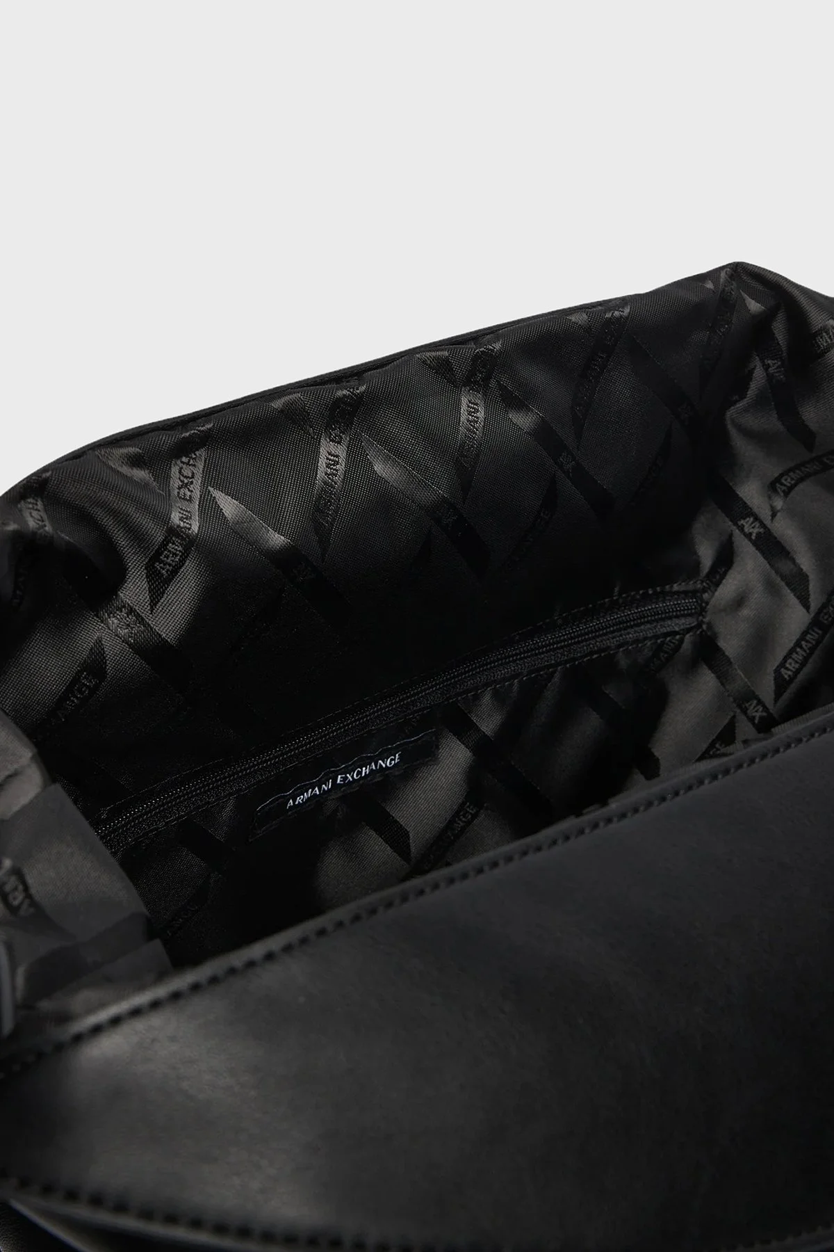 Armani Exchange Logolu Ayarlanabilir Askılı Kadın Çanta XW002989 AF19902 UC001 Siyah - 5