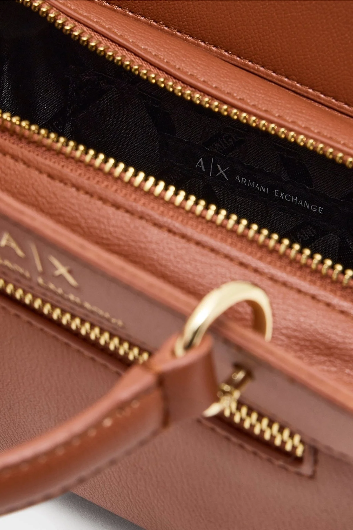 Armani Exchange Logolu Ayarlanabilir Askılı Mini Bayan Çanta XW001212 AF17117 U6048 TABA - 7