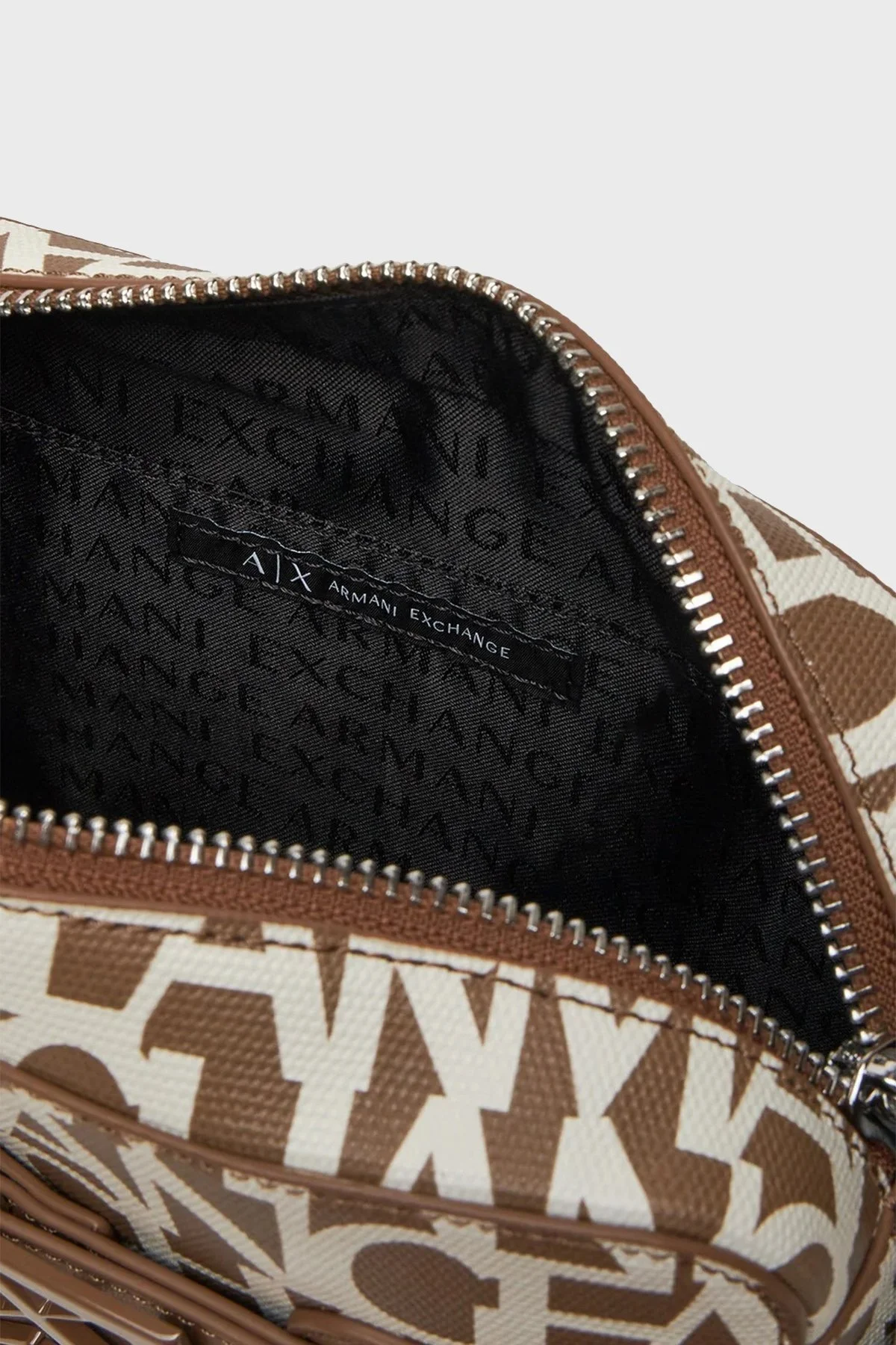 Armani Exchange Logolu Ayarlanabilir Omuz Askılı Bayan Çanta 942699 3F742 20511 BEYAZ - 4