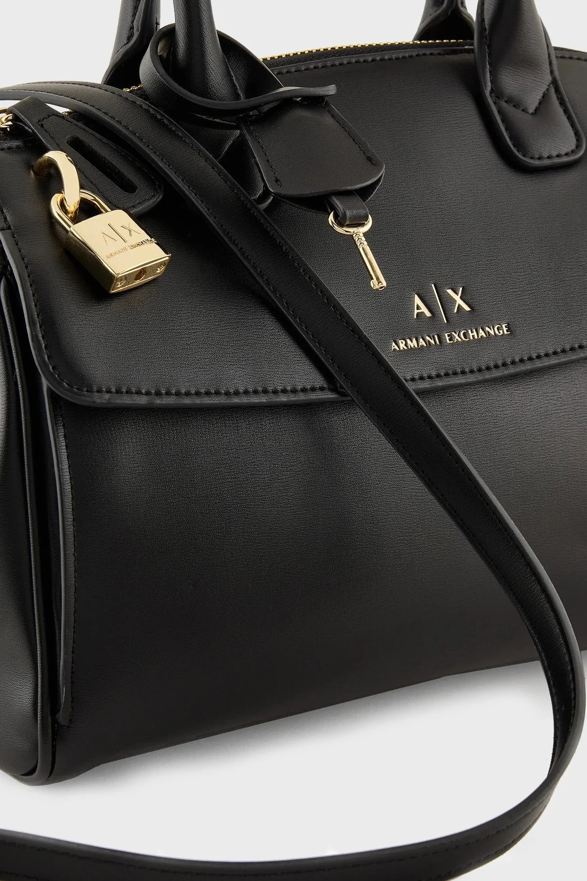 Armani Exchange Logolu Ayarlanabilir Omuz Askılı Bayan Çanta 949162 4F779 00020 SİYAH - 7