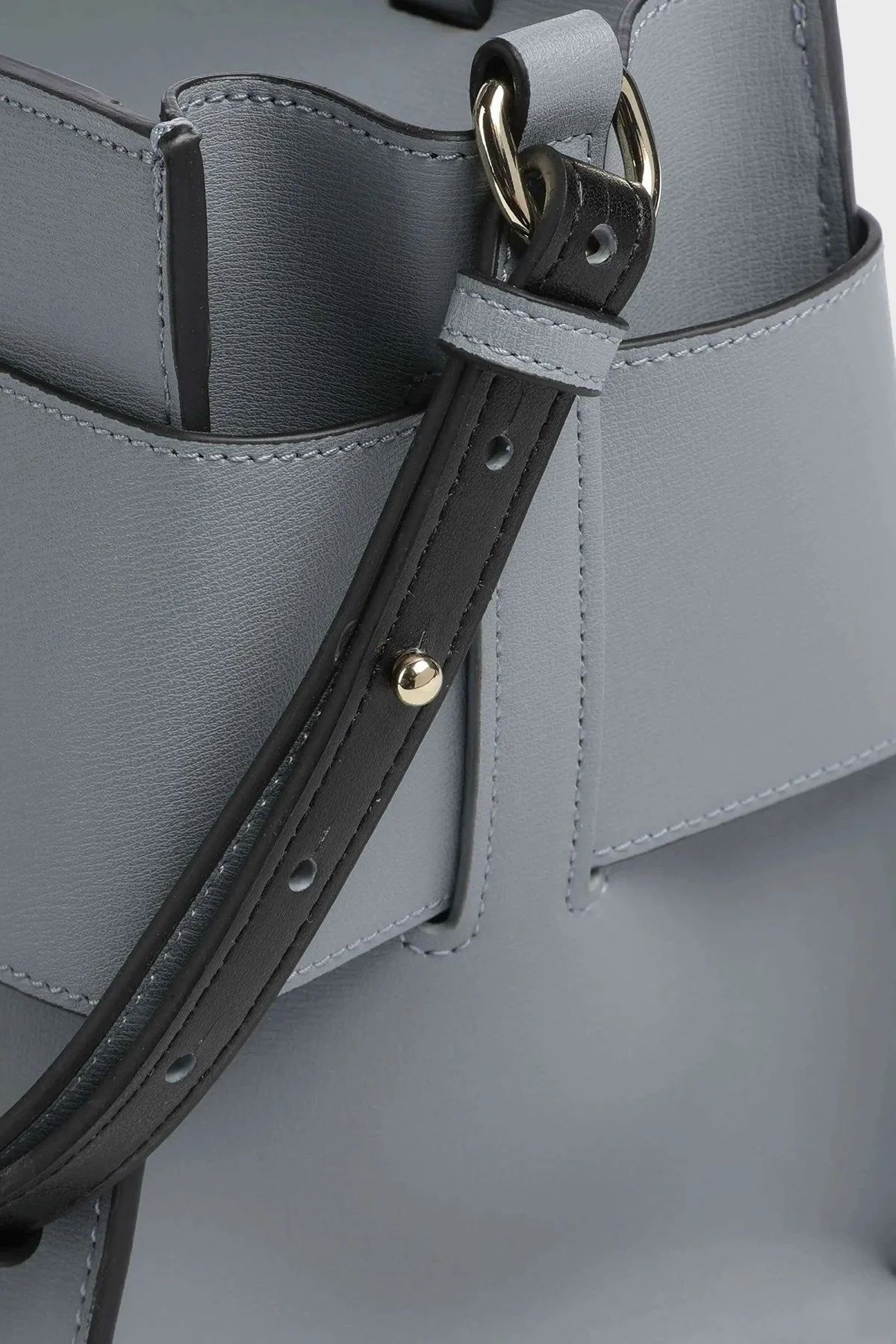 Armani Exchange Logolu Ayarlanabilir ve Çıkarılabilir Askılı Bayan Çanta 942690 0A874 25132 MAVİ - 5