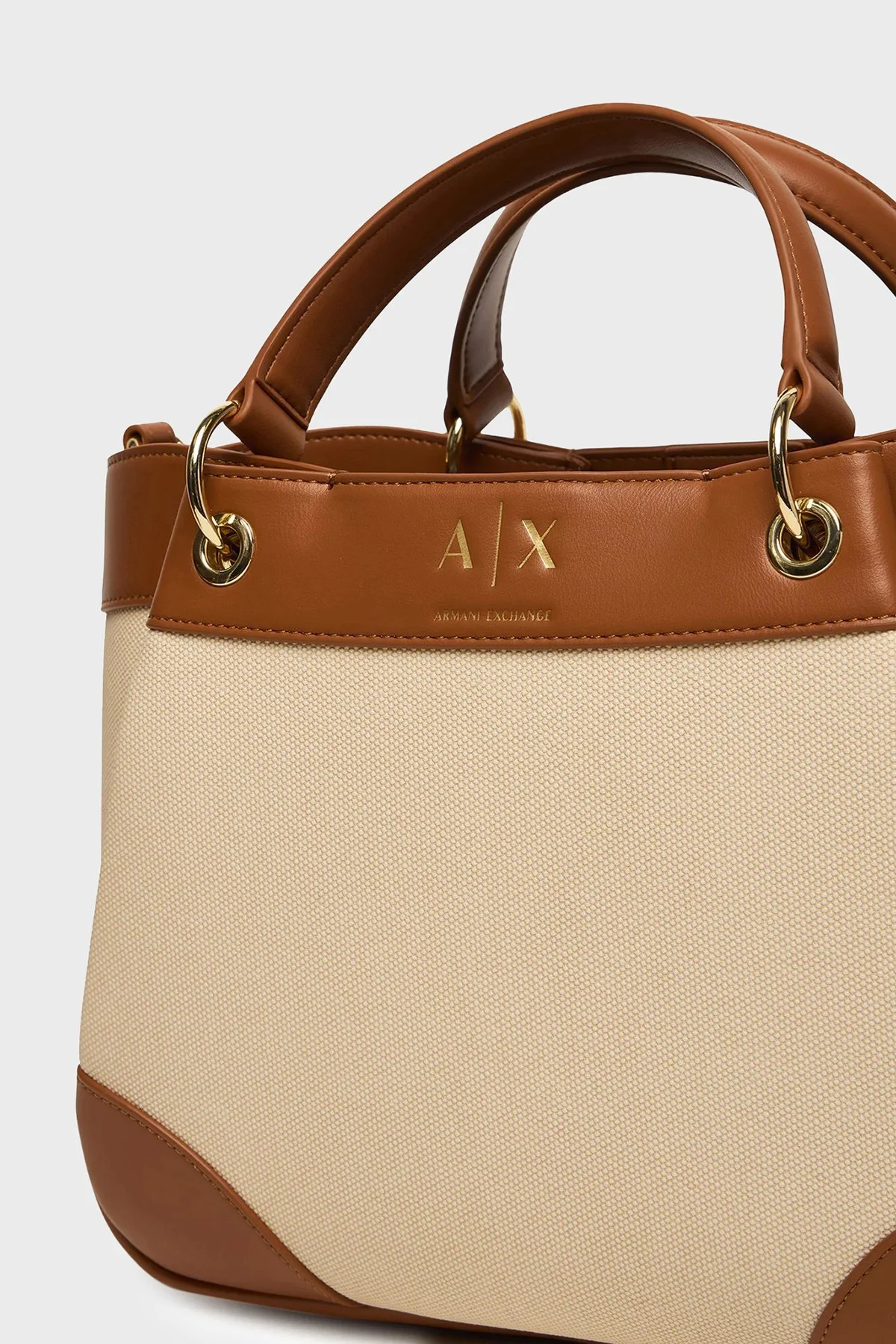 Armani Exchange Logolu Ayarlanabilir ve Çıkarılabilir Askılı Bayan Çanta XW000393 AF22518 M6261 BEJ - 5