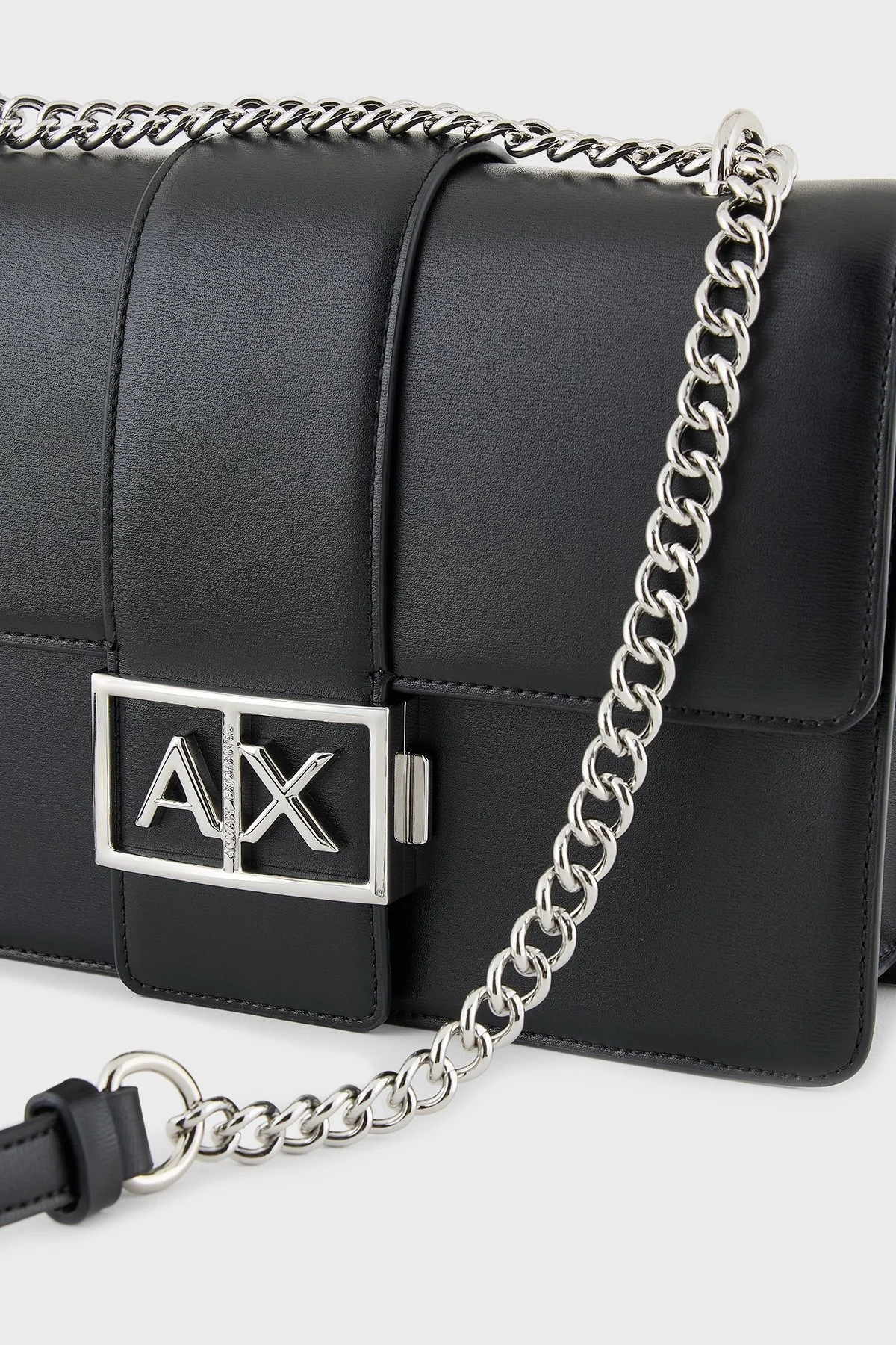 Armani Exchange Logolu Ayarlanabilir Zincir Askılı Bayan Çanta XW000070 AF12039 UC001 SİYAH - 6