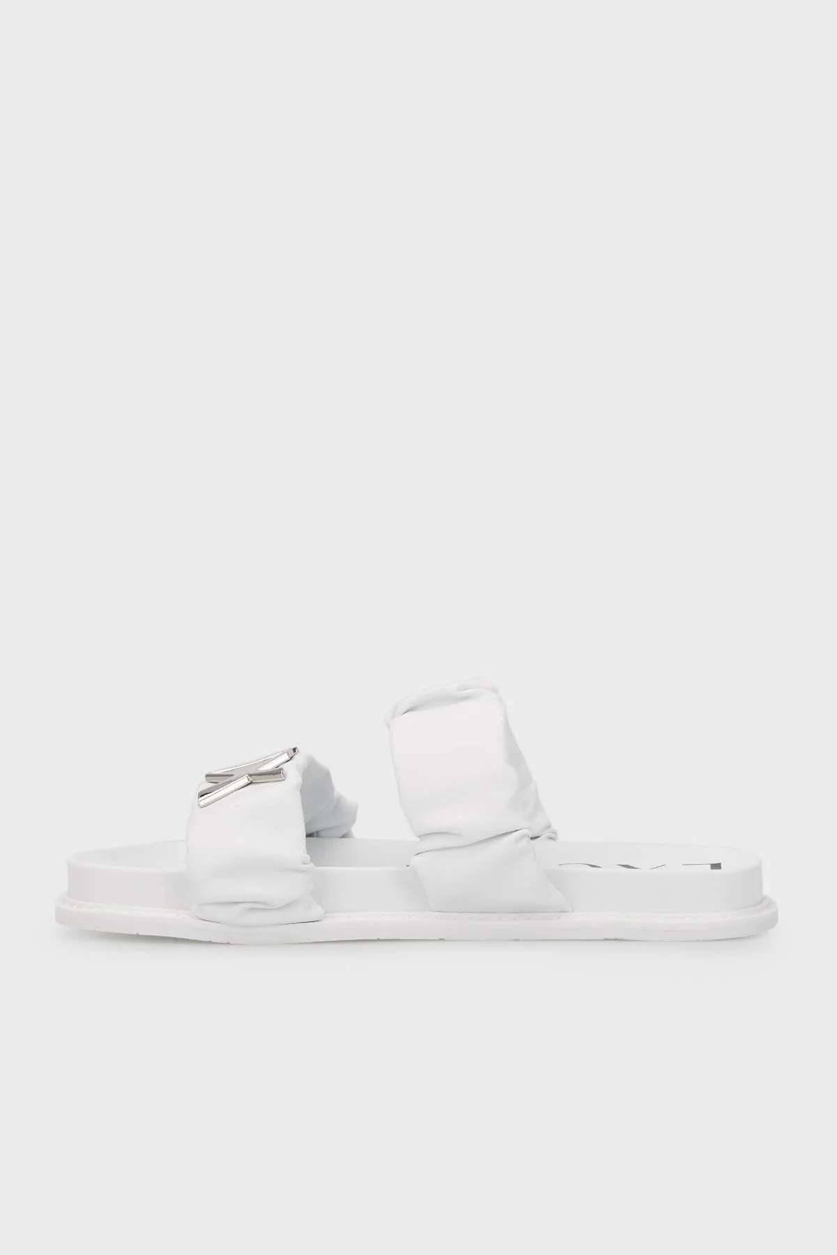 Armani Exchange Logolu Bayan Terlik XDP040 XV705 N069 BEYAZ - 2