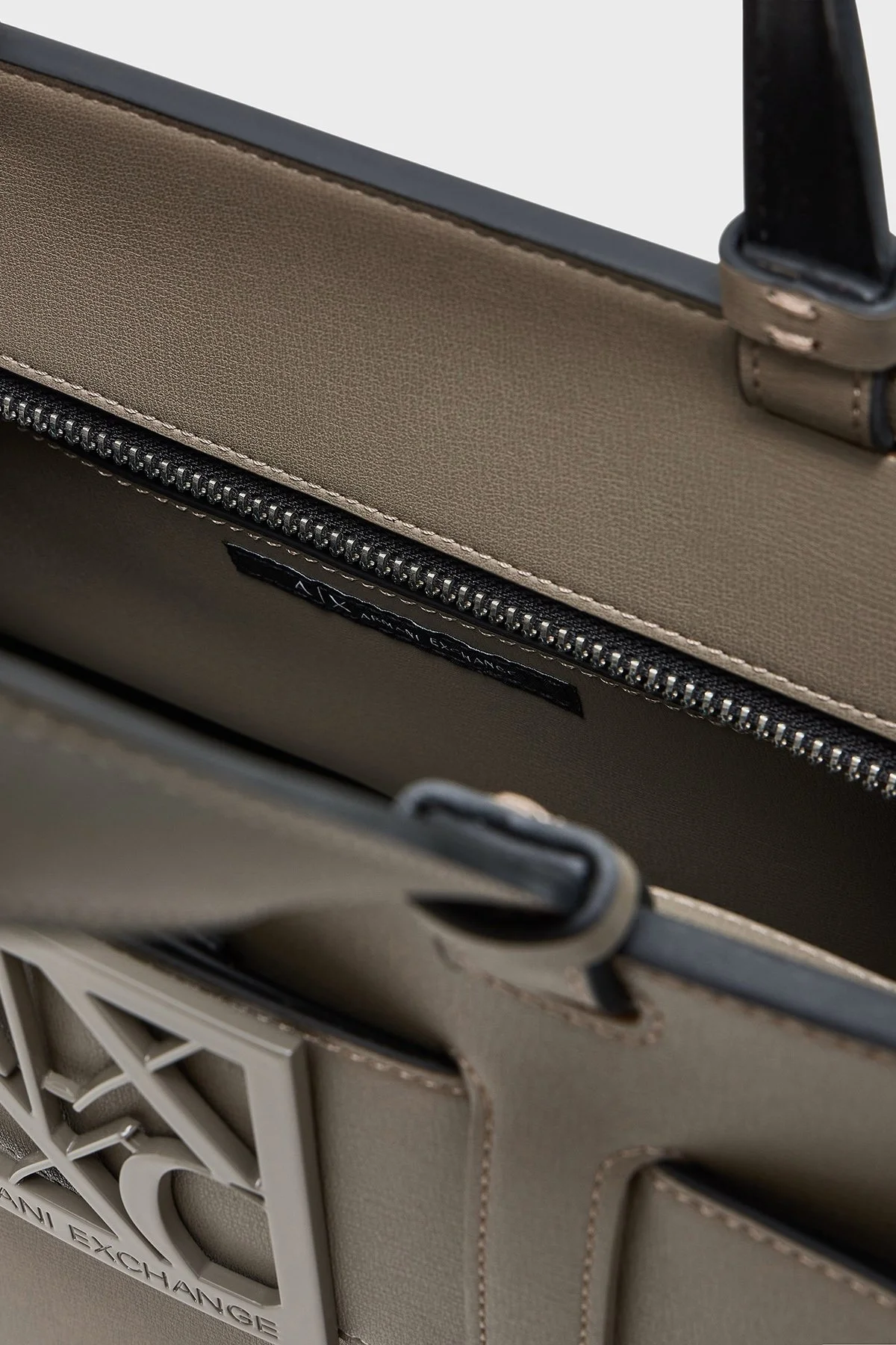Armani Exchange Logolu Çıkarılabilir Askılı Bayan Çanta 942689 0A874 U6242 BEJ - 6