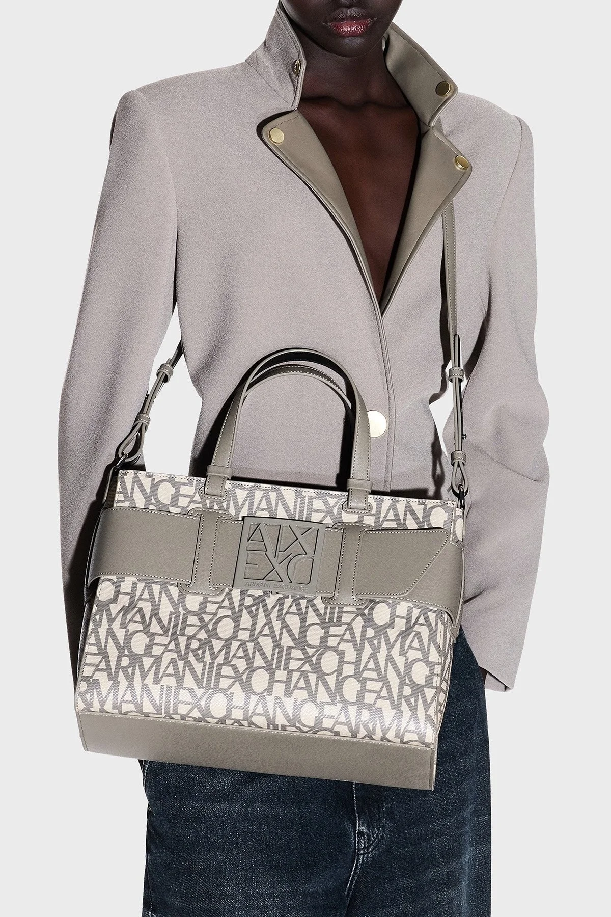 Armani Exchange Logolu Çıkarılabilir Askılı Bayan Çanta 942689 3F742 M1014 BEJ - 2