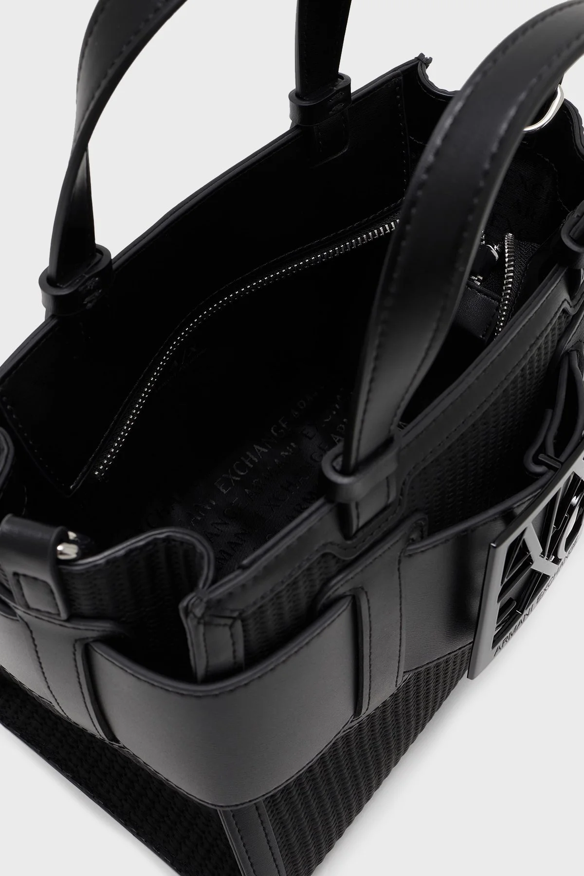 Armani Exchange Logolu Çıkarılabilir Askılı Bayan Çanta XW000392 AF13673 UC001 SİYAH - 9