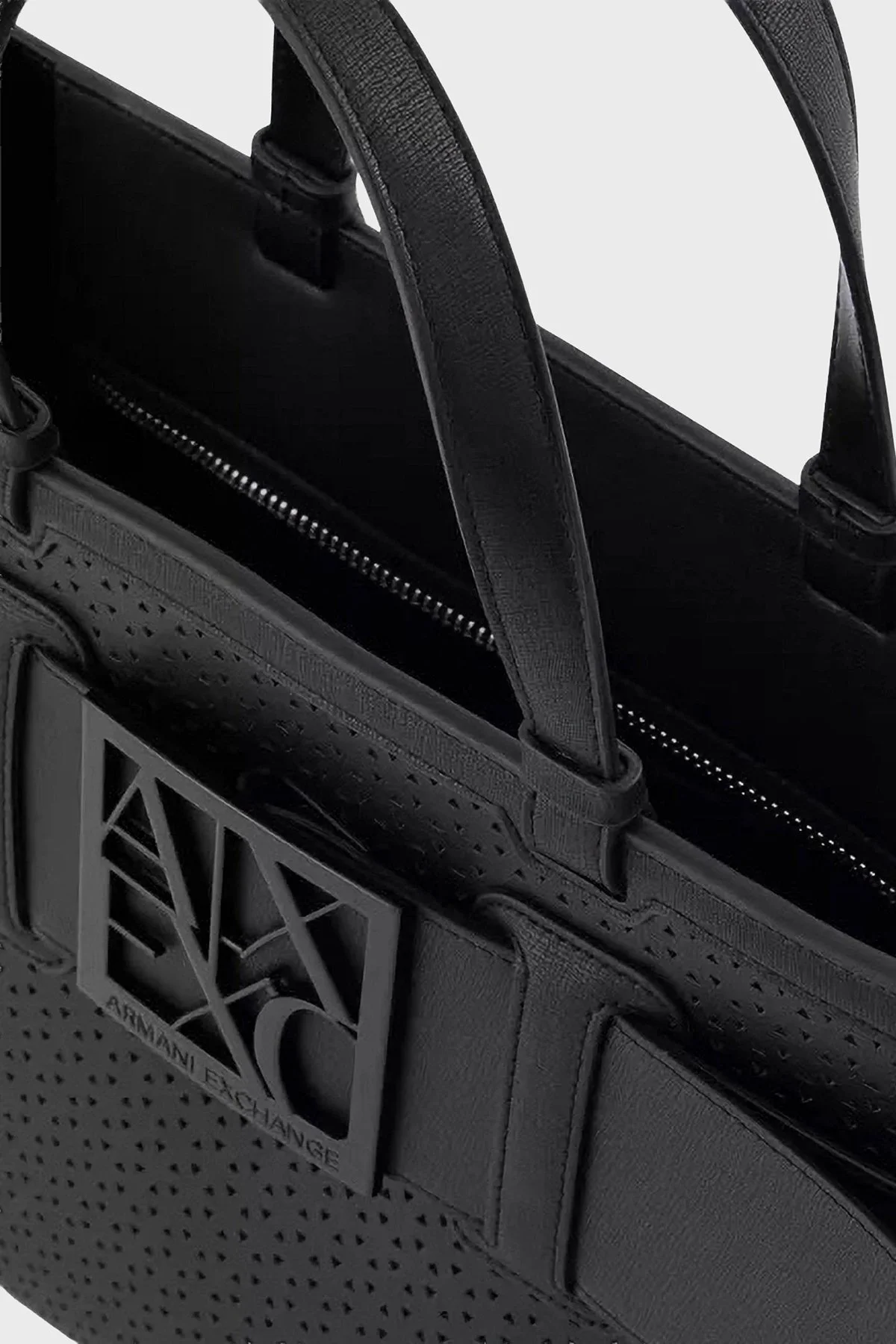 Armani Exchange Logolu Çıkarılabilir Askılı Bayan Çanta XW000920 AF22626 UC001 SİYAH - 5