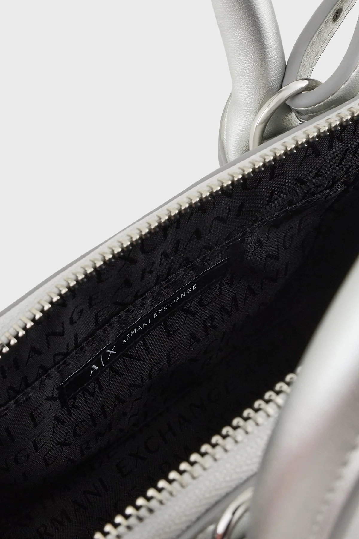 Armani Exchange Logolu Çıkarılabilir Askılı Bayan Çanta XW000938 AF13686 M8040 GÜMÜŞ - 9