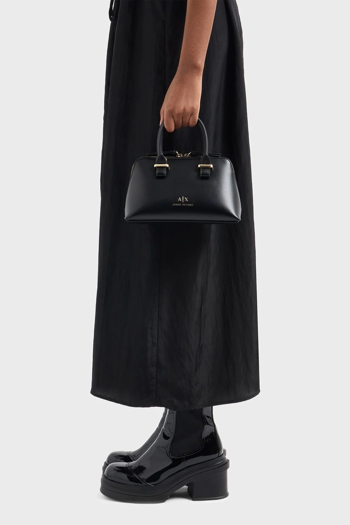 Armani Exchange Logolu Çıkarılabilir Askılı Bayan Çanta XW000938 AF13686 UC001 SİYAH - 3