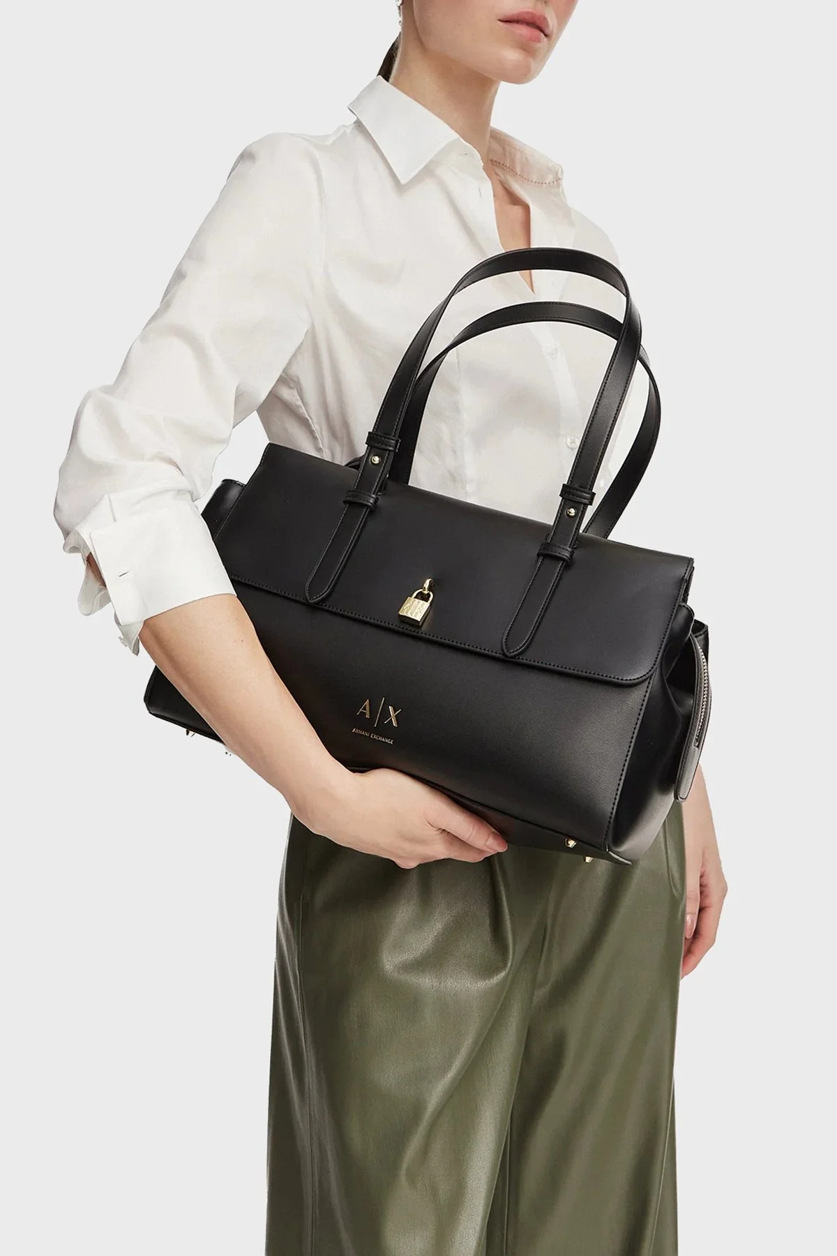 Armani Exchange Logolu Çıkarılabilir Askılı Kadın Çanta XW003020 AF28605 UC001 Siyah - 2