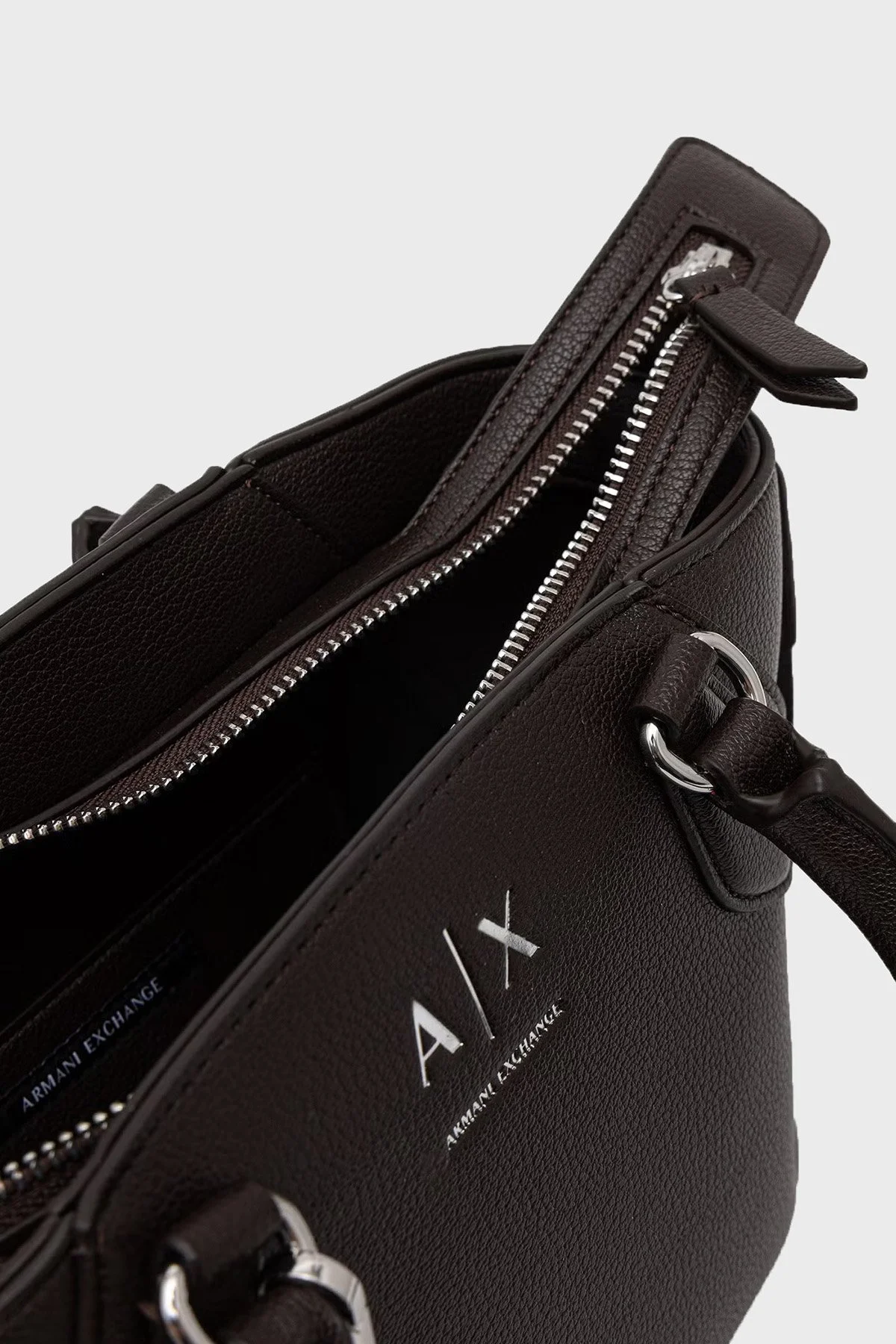 Armani Exchange Logolu Çıkarılabilir Askılı Kadın Çanta XW003143 AF26569 U6032 Kahve - 3
