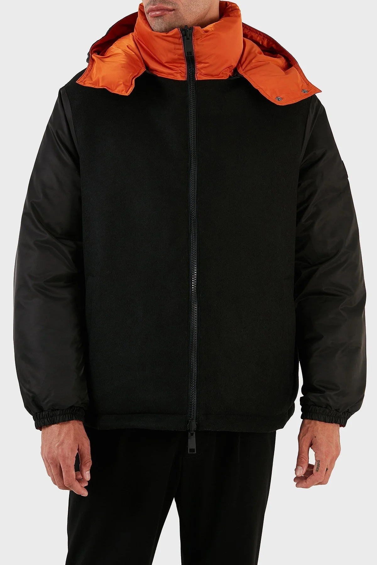 Armani Exchange Logolu Çıkarılabilir Kapüşonlu Çift Taraflı Erkek Mont 6RZB16 ZNJ7Z 52AJ SİYAH-TURUNCU - 2