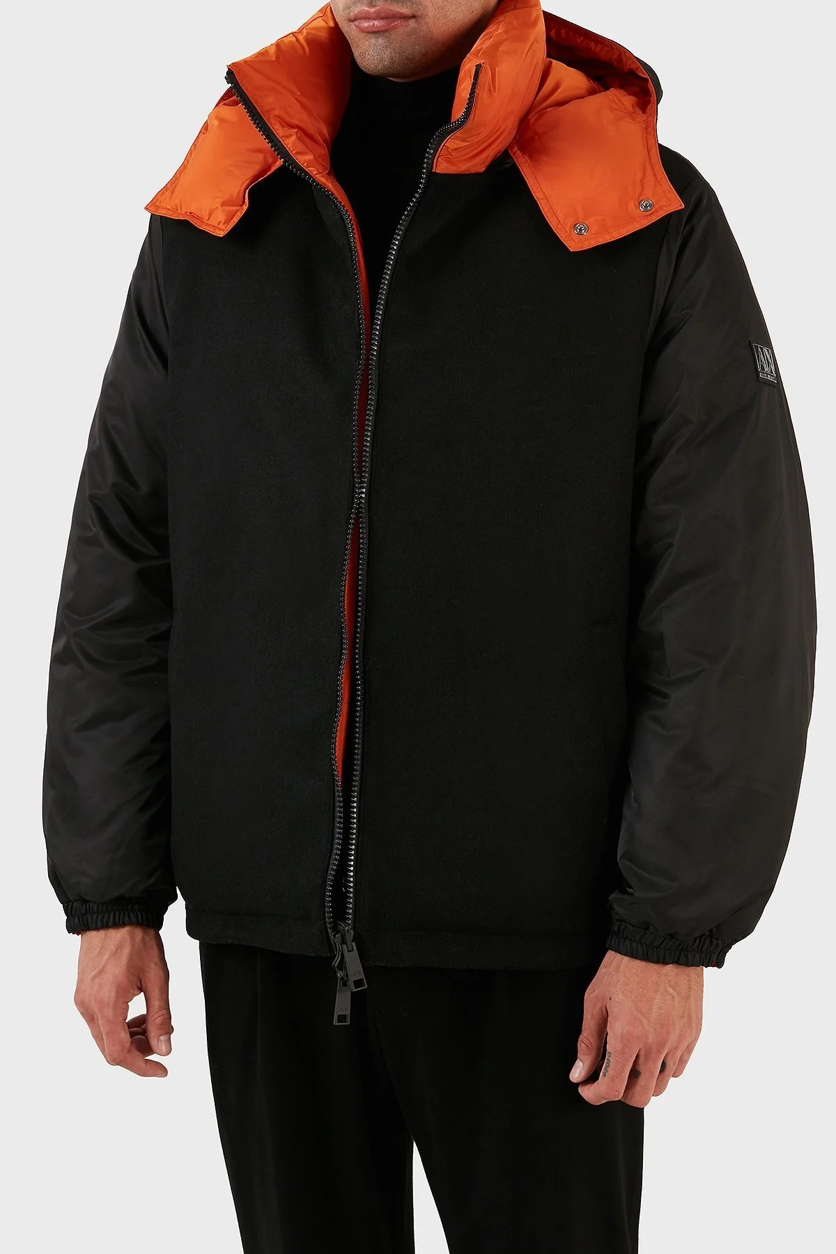 Armani Exchange Logolu Çıkarılabilir Kapüşonlu Çift Taraflı Erkek Mont 6RZB16 ZNJ7Z 52AJ SİYAH-TURUNCU - 6