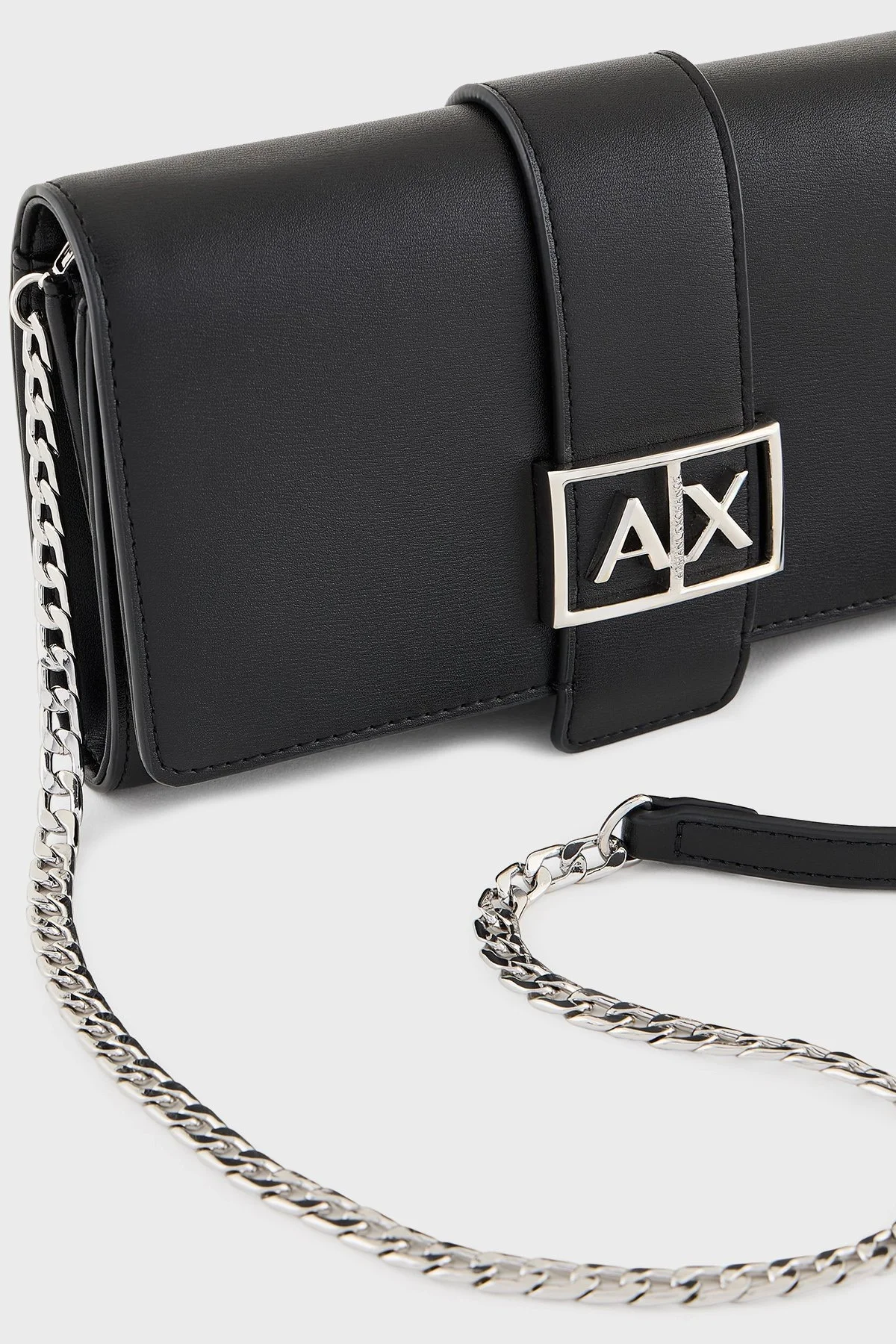 Armani Exchange Logolu Çıkarılabilir Zincir Askılı Bayan Cüzdan XW000358 AF12039 UC001 SİYAH - 8
