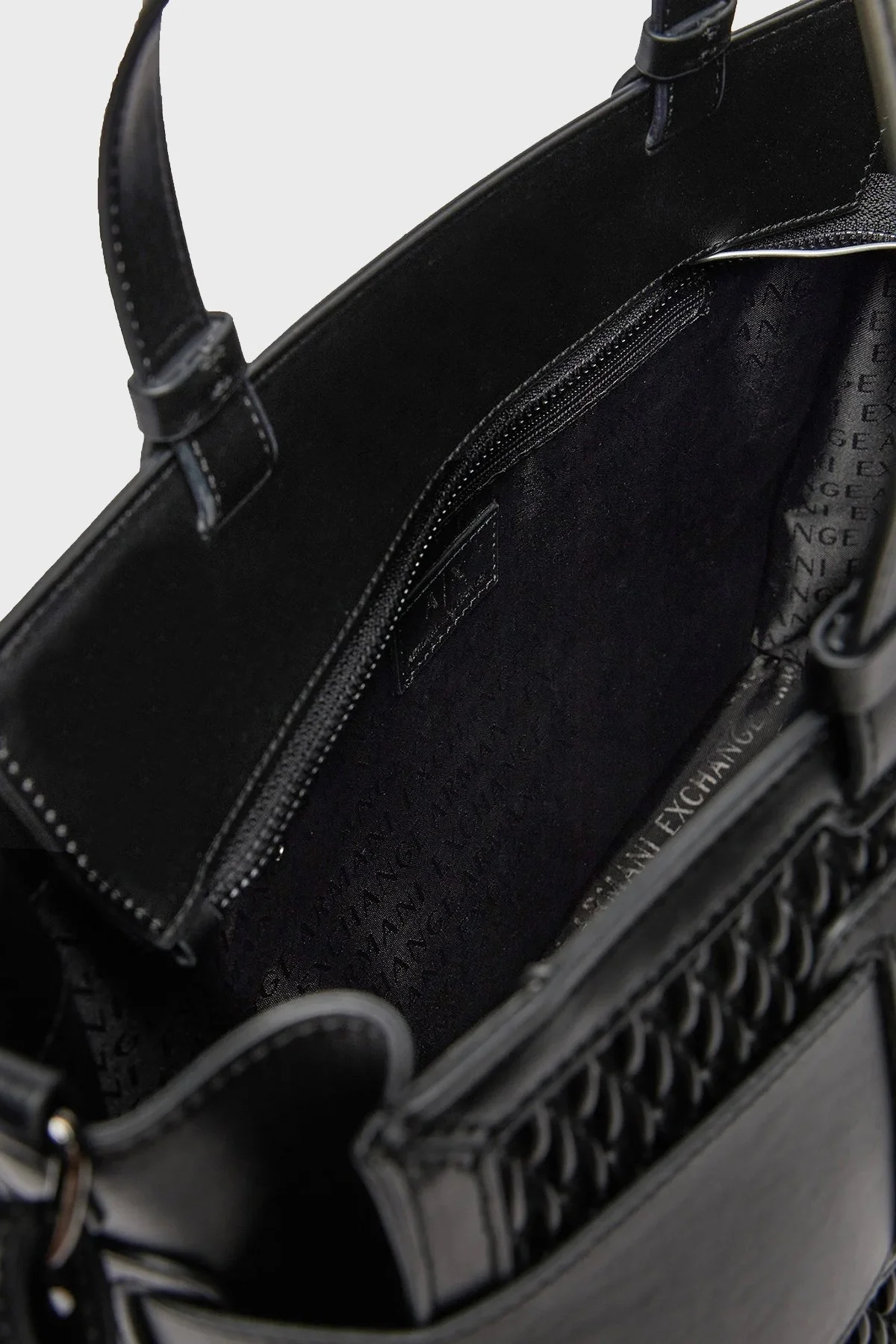 Armani Exchange Logolu Delikli Çıkarılabilir Askılı Bayan Çanta 942689 4F798 00020 SİYAH - 4